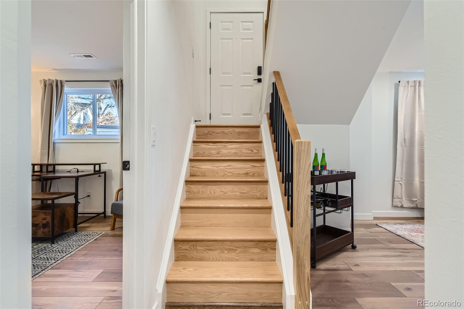 546 W Davies Way
