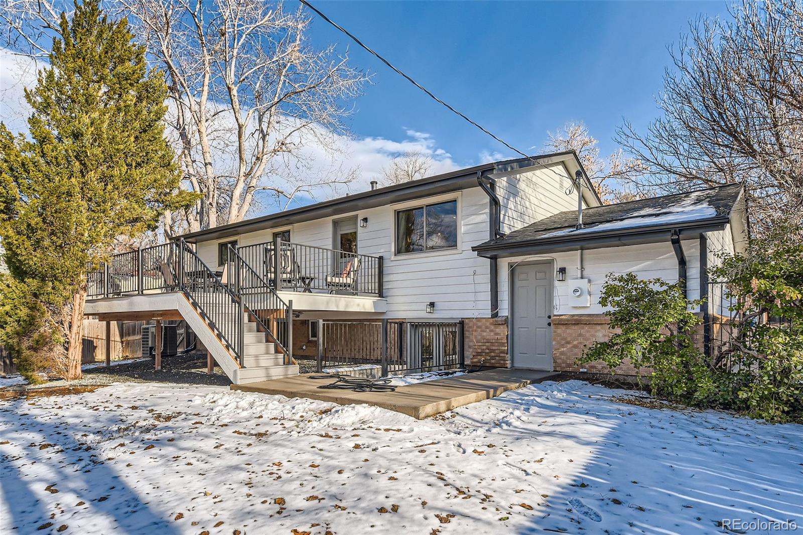 546 W Davies Way