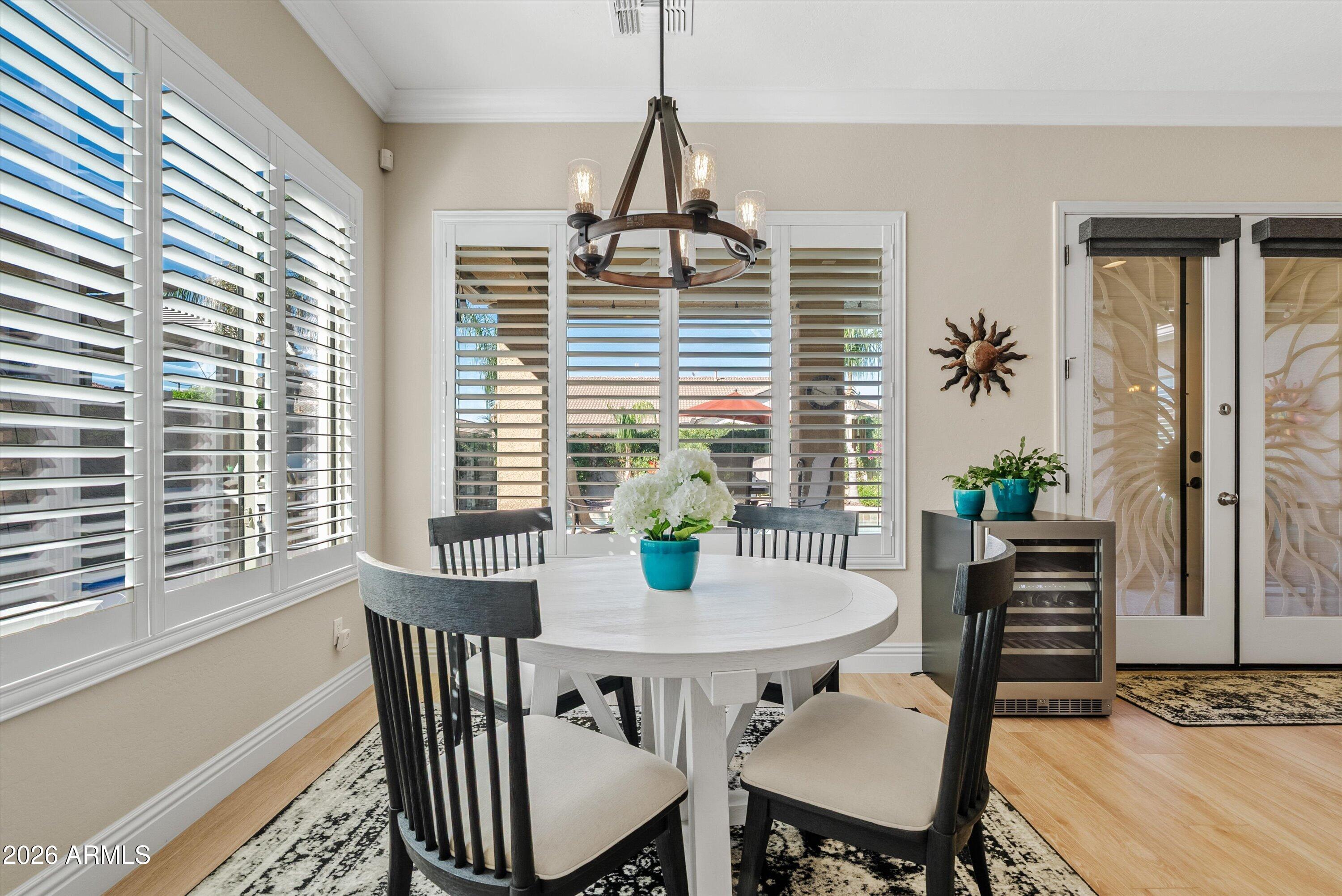 6926 S ST RUBEN Avenue