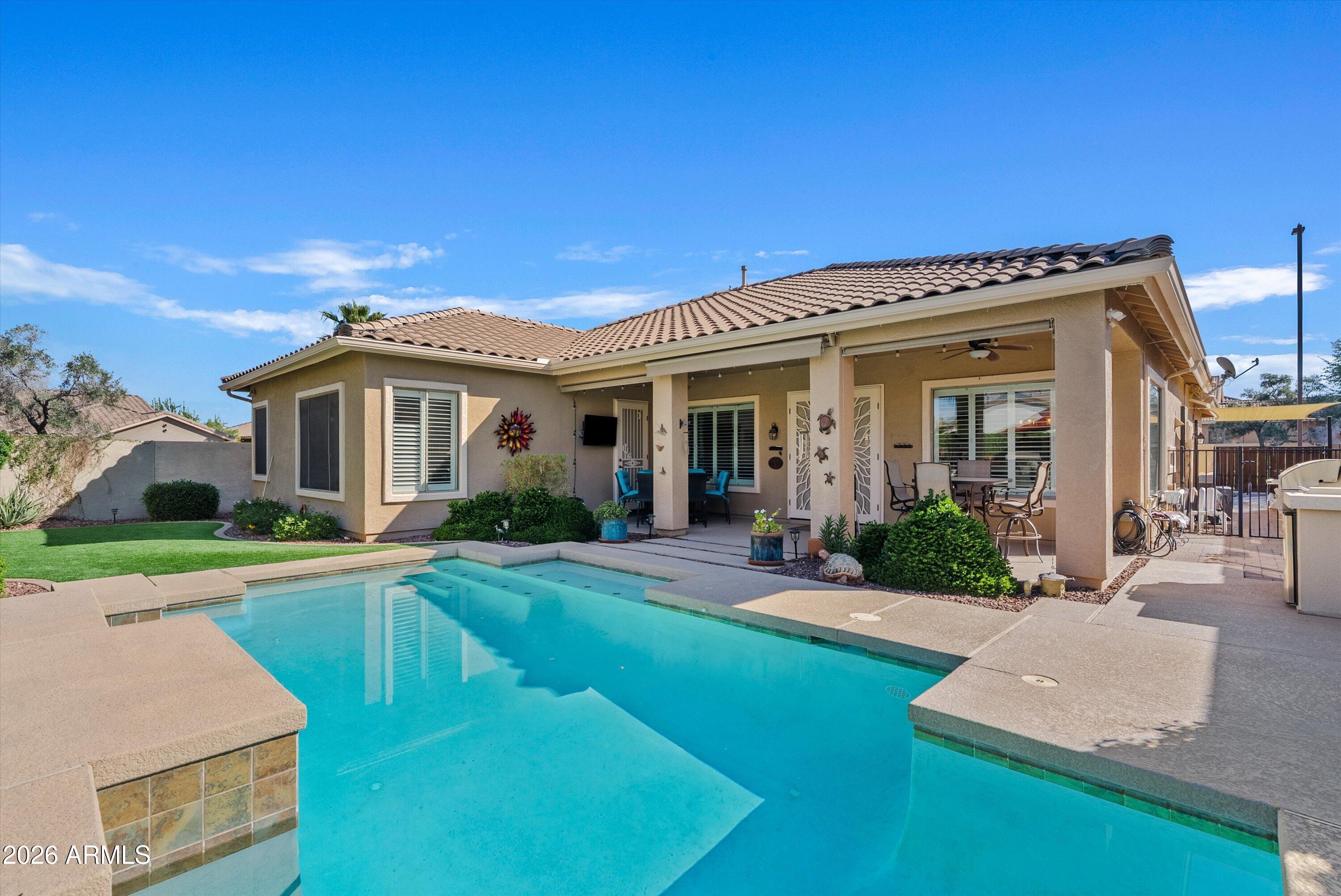 6926 S ST RUBEN Avenue