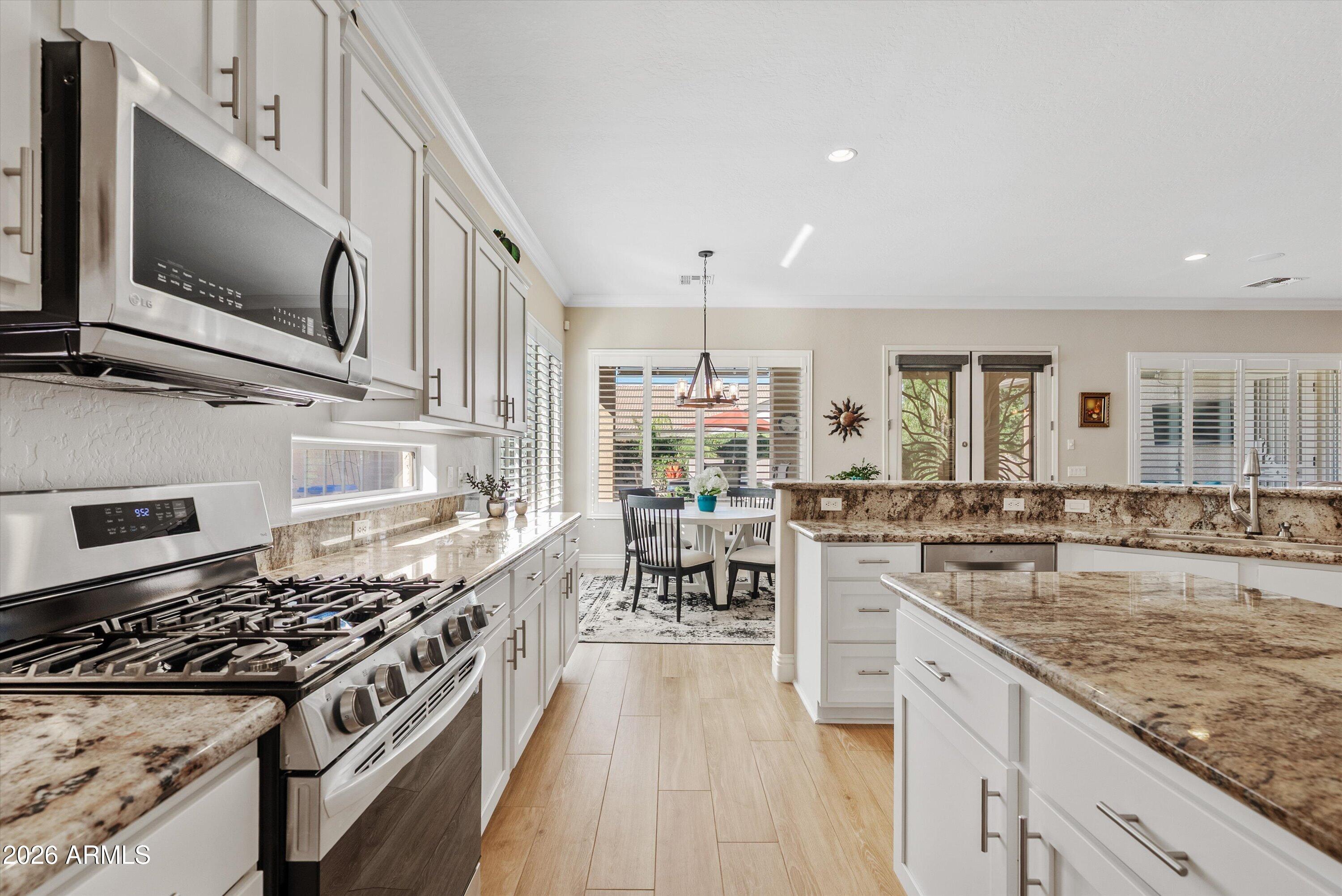 6926 S ST RUBEN Avenue