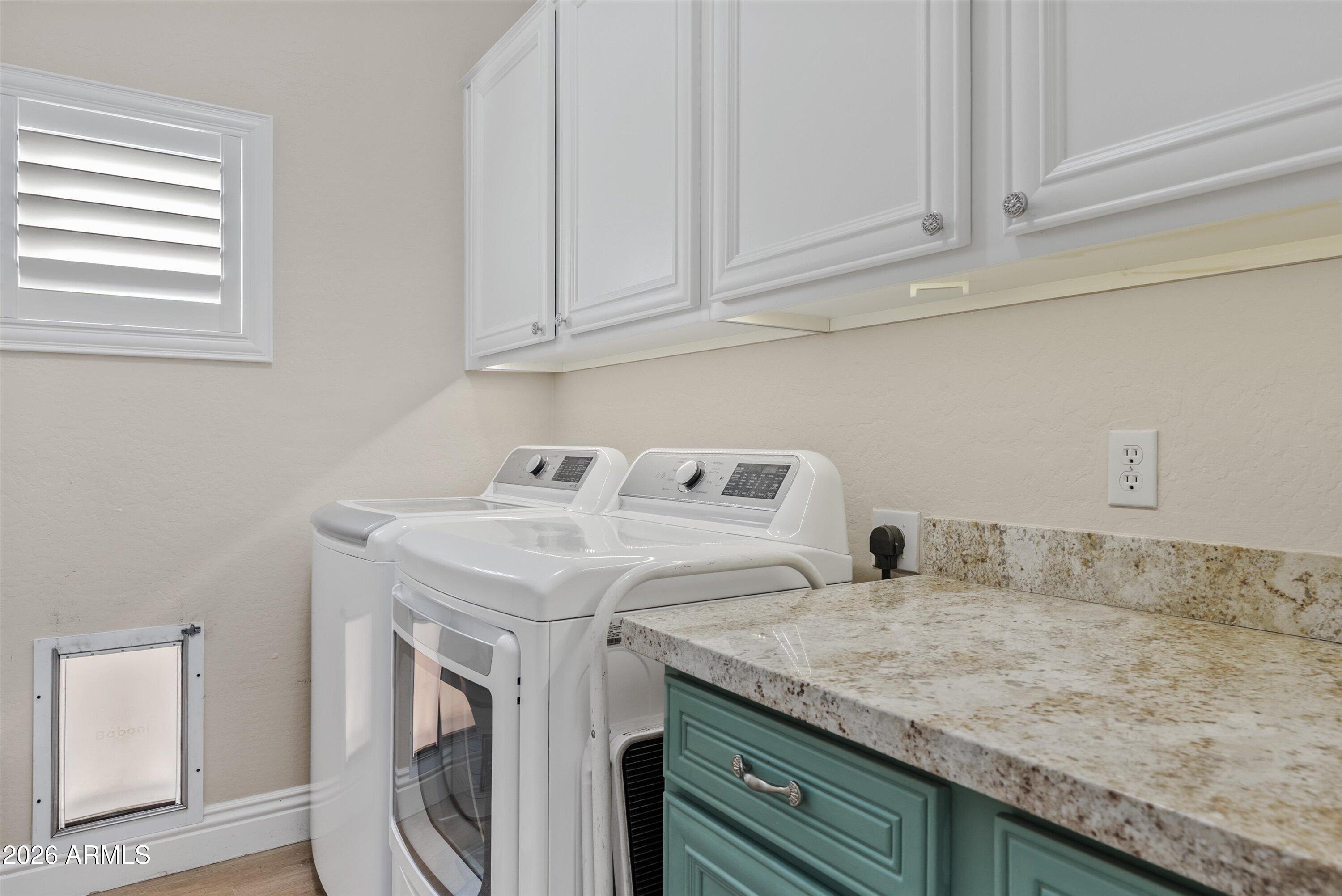 6926 S ST RUBEN Avenue