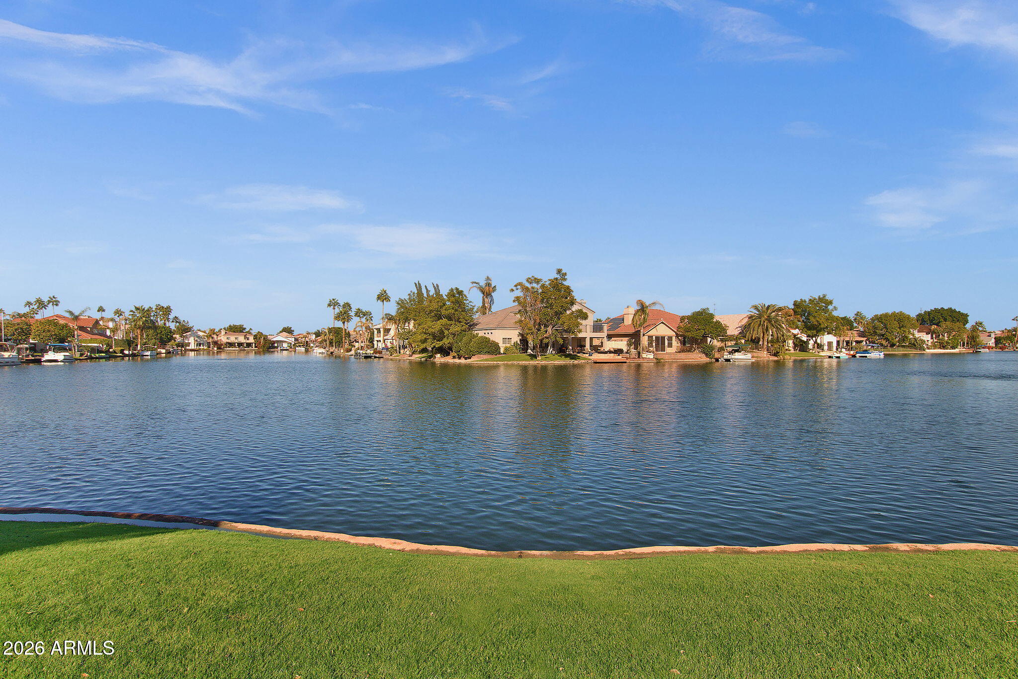 1542 E CATAMARAN Drive