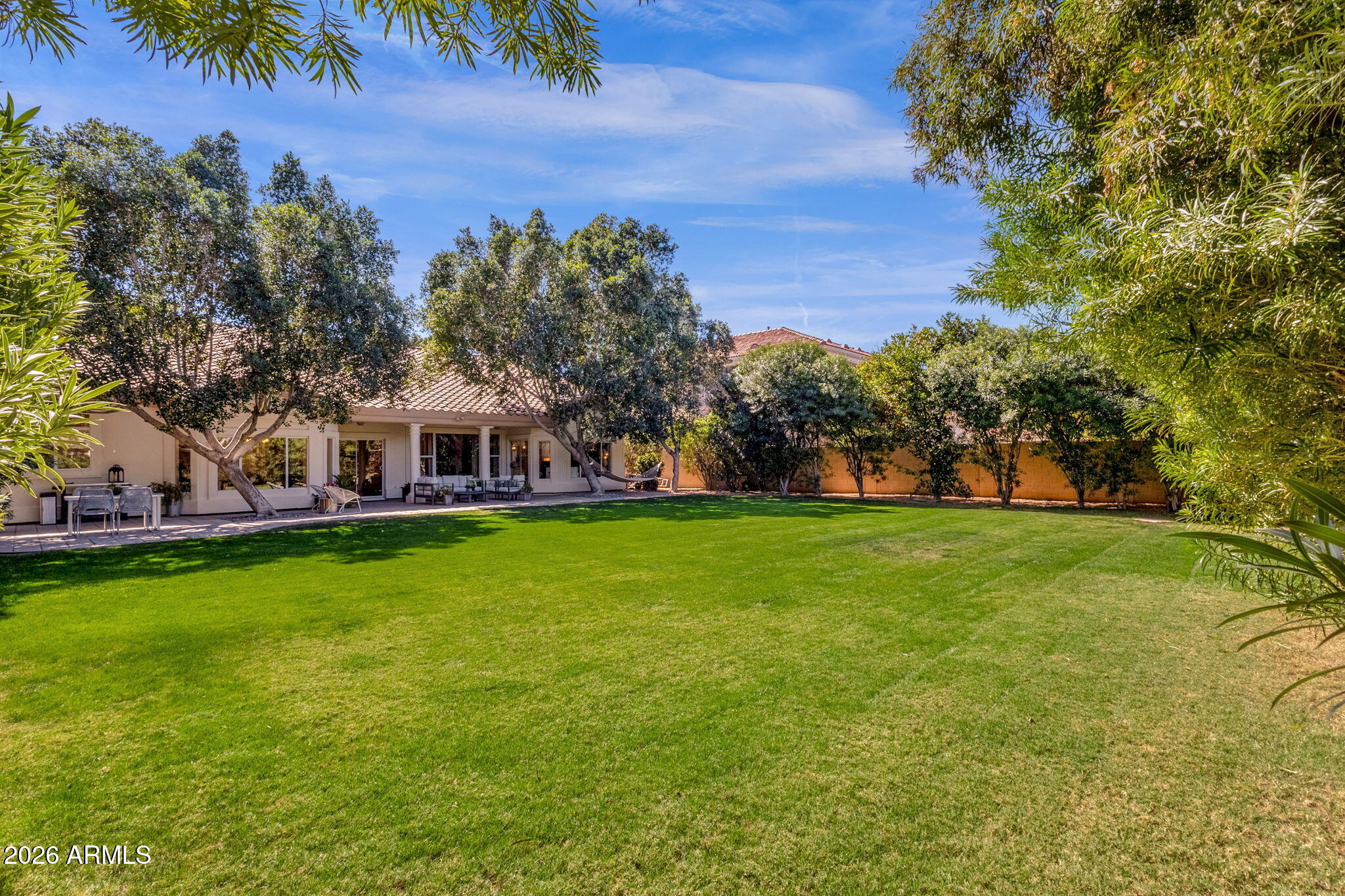 1542 E CATAMARAN Drive