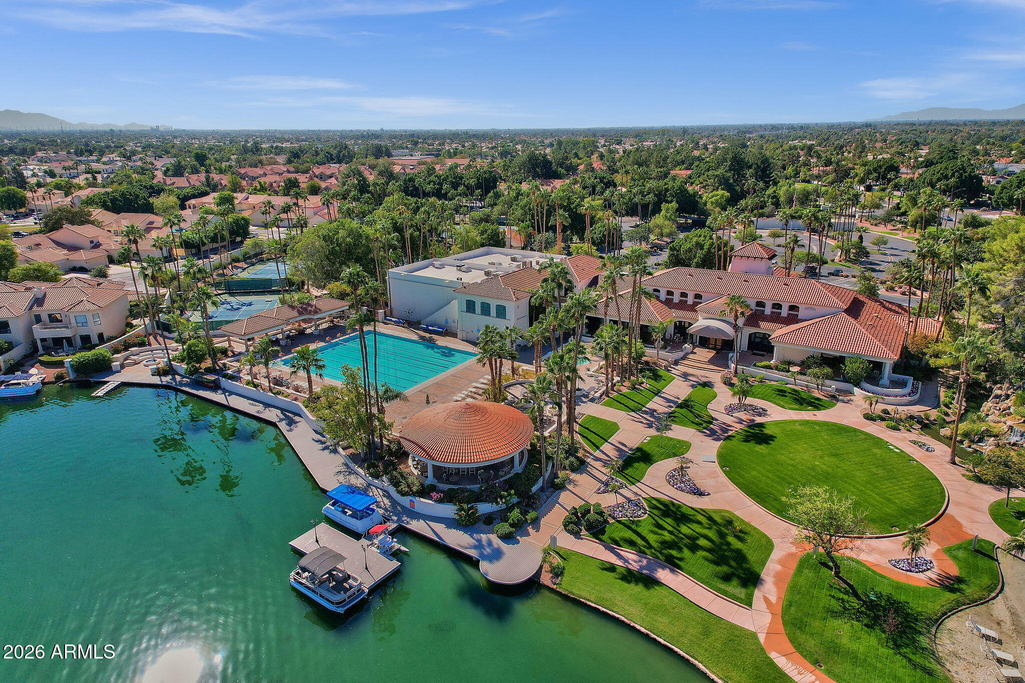 1542 E CATAMARAN Drive