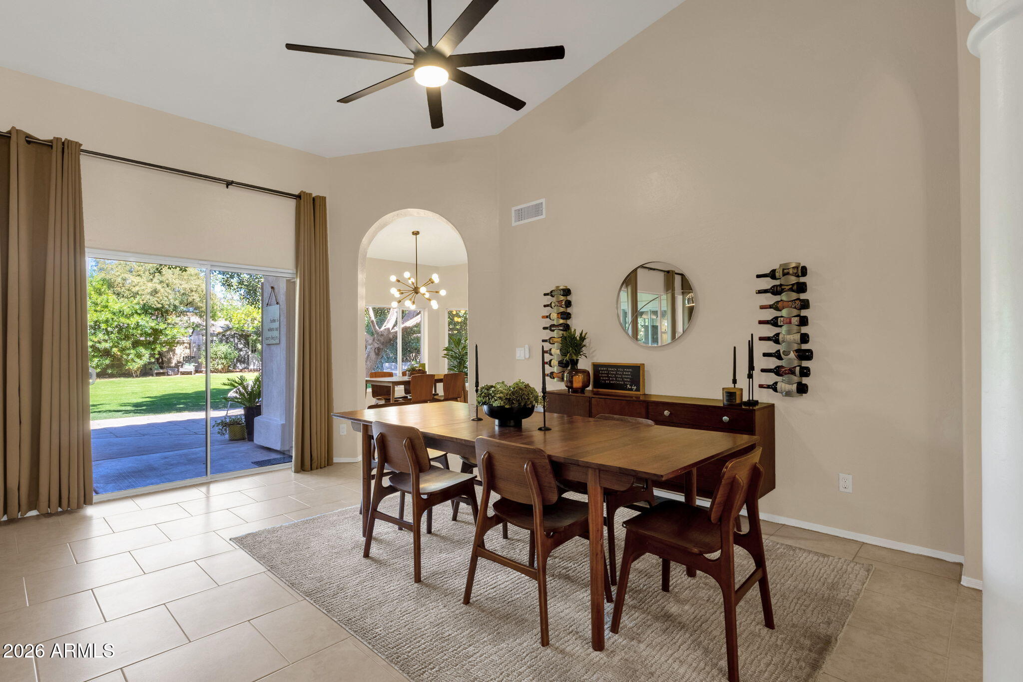 1542 E CATAMARAN Drive