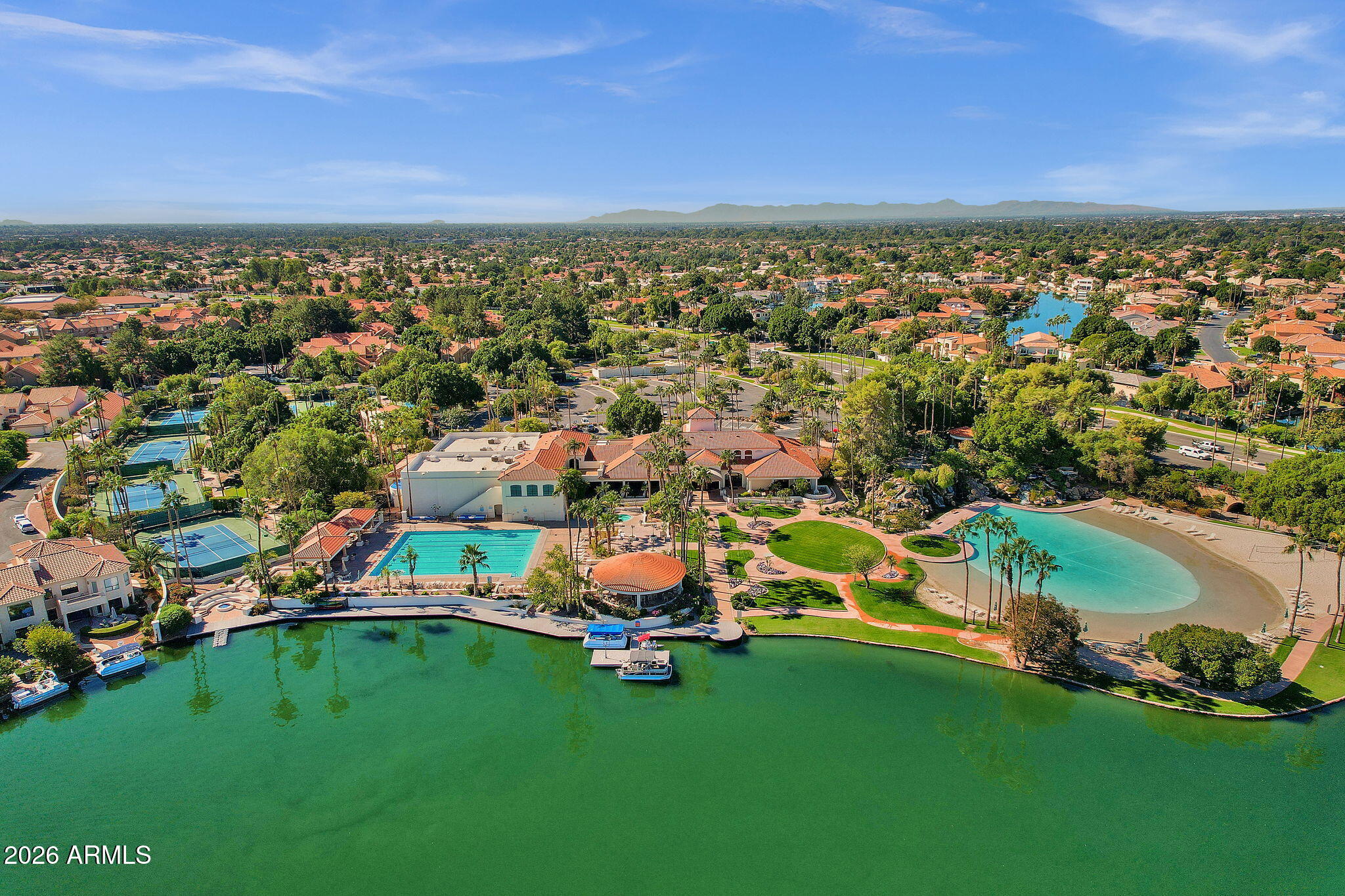 1542 E CATAMARAN Drive