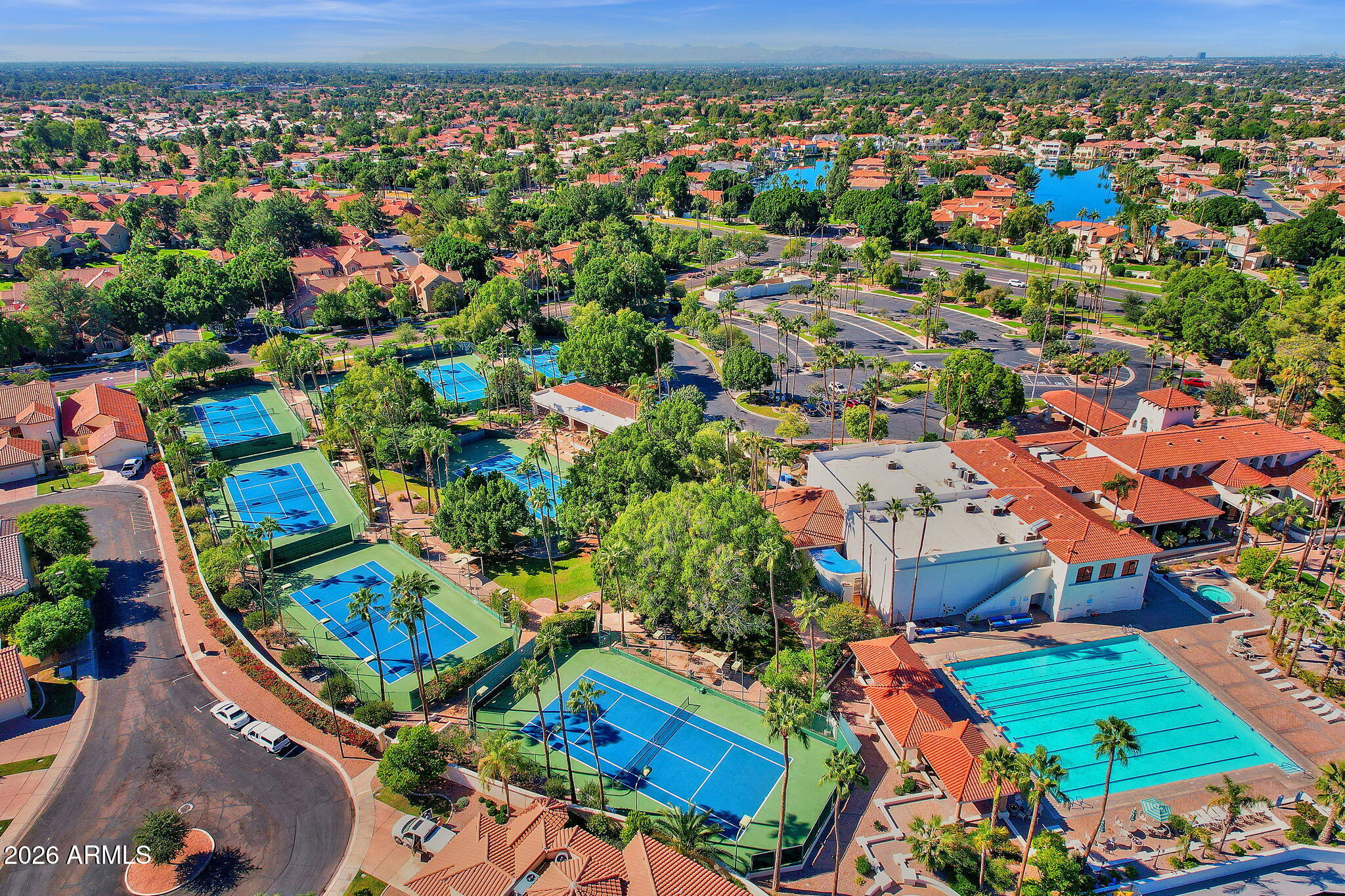 1542 E CATAMARAN Drive