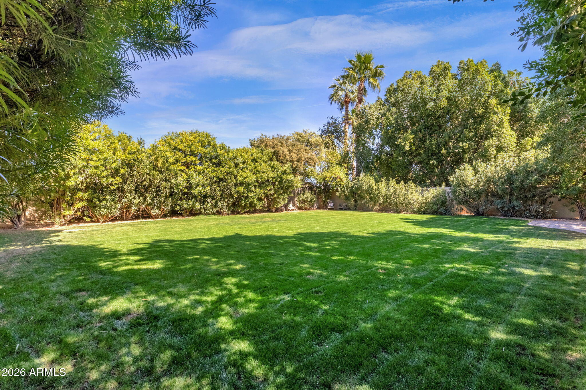 1542 E CATAMARAN Drive