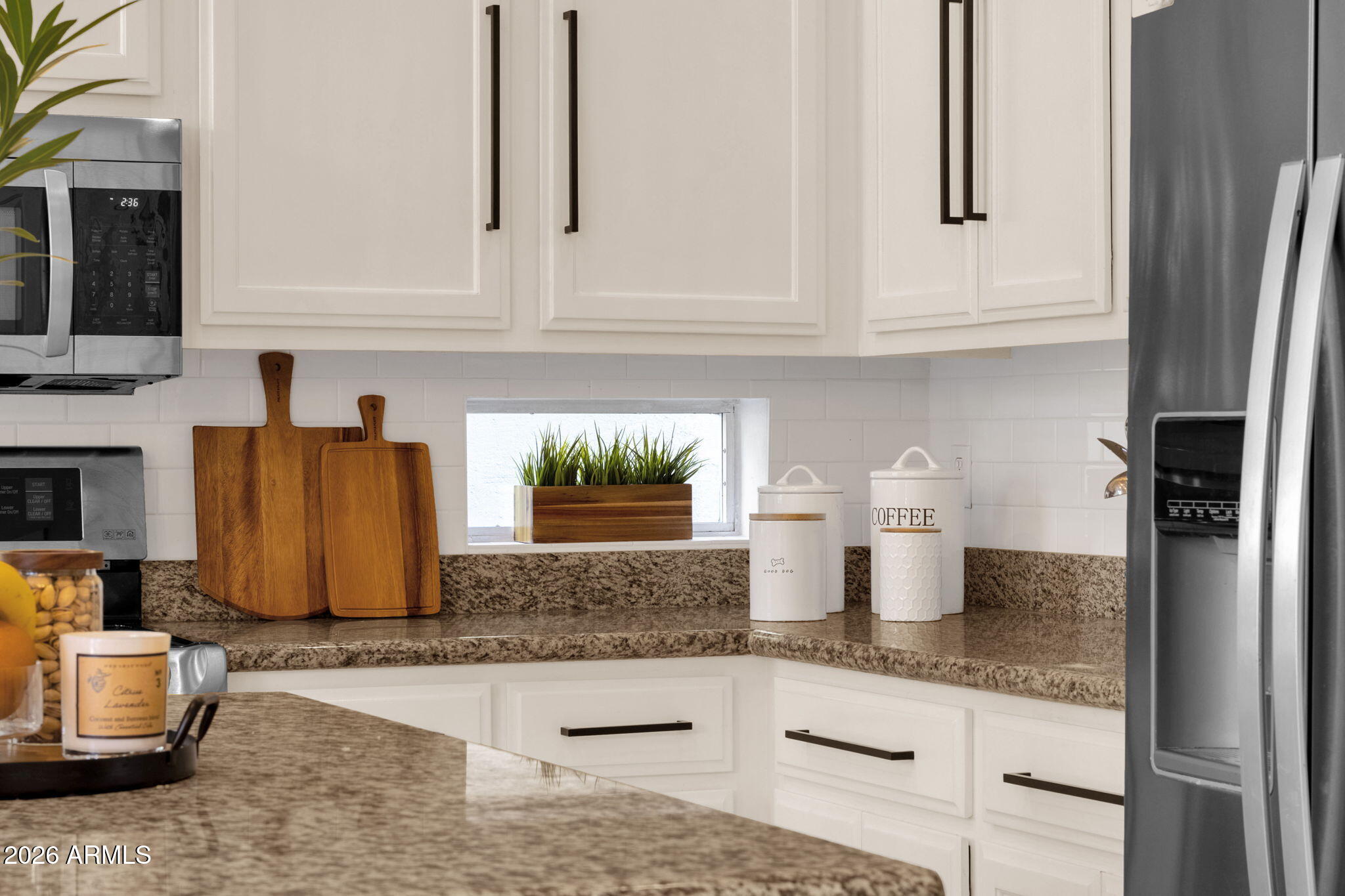 1542 E CATAMARAN Drive