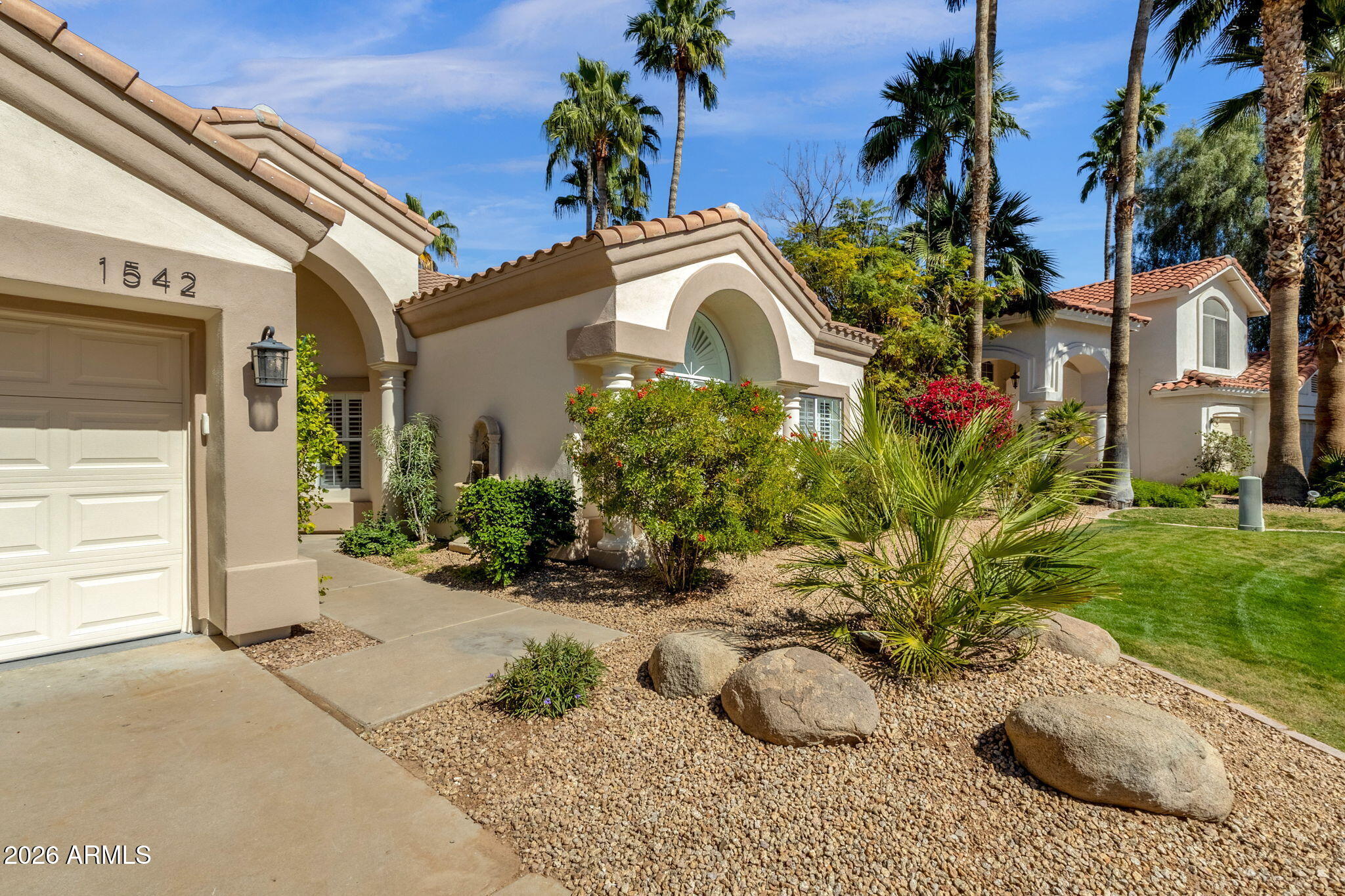 1542 E CATAMARAN Drive