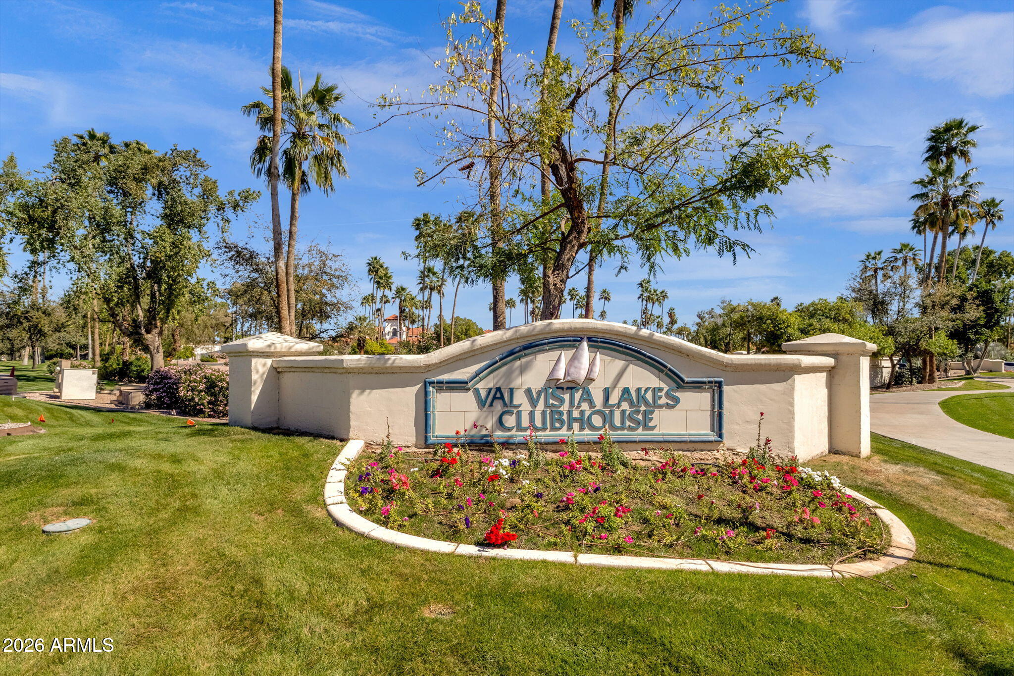 1542 E CATAMARAN Drive