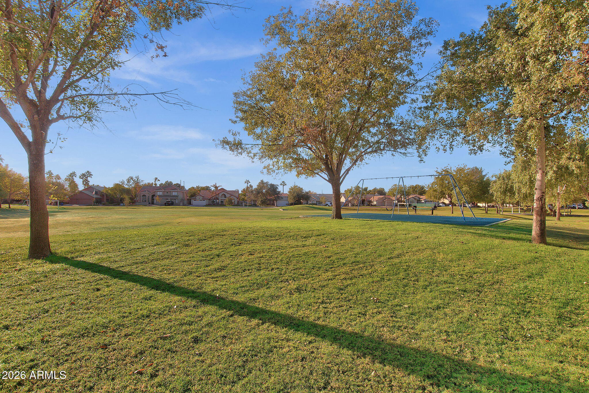 1542 E CATAMARAN Drive