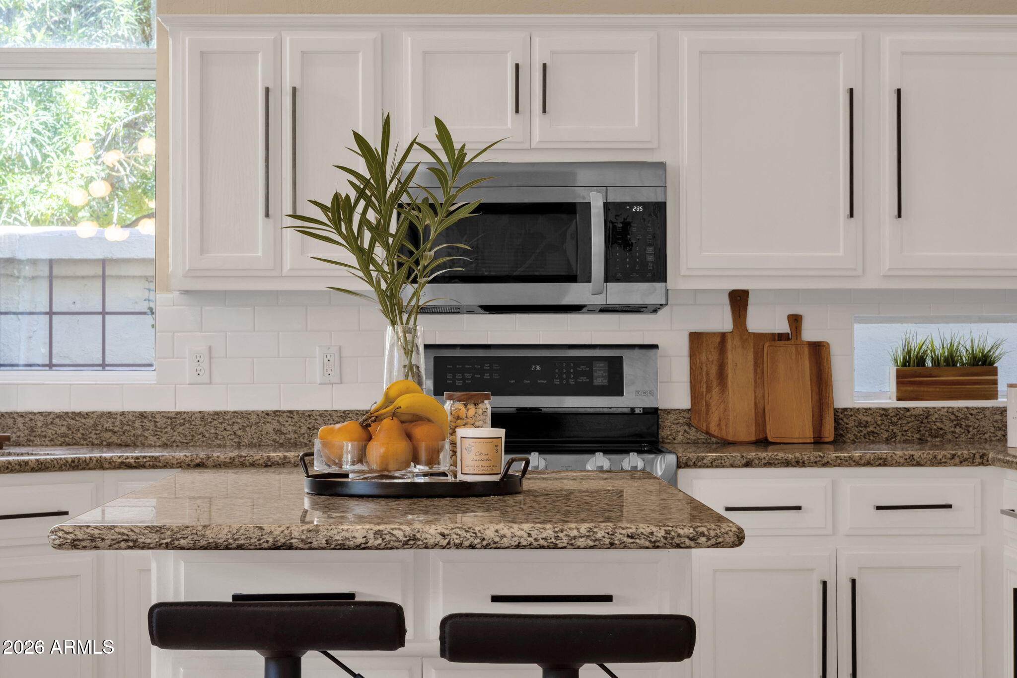 1542 E CATAMARAN Drive