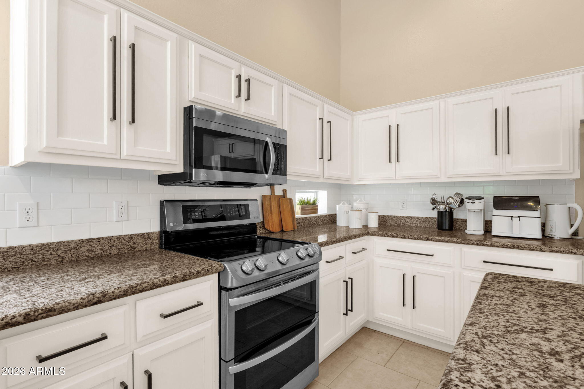 1542 E CATAMARAN Drive