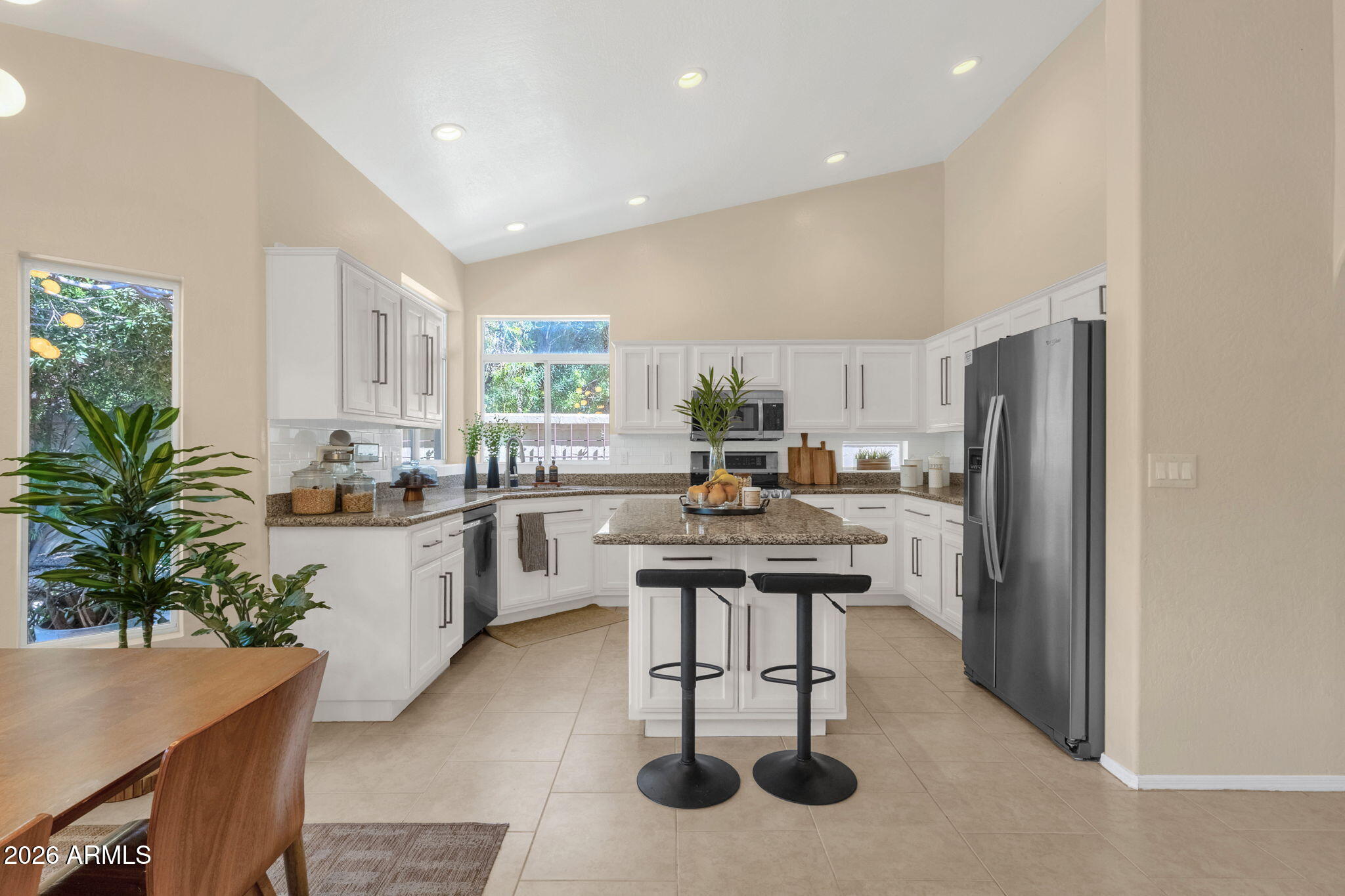 1542 E CATAMARAN Drive