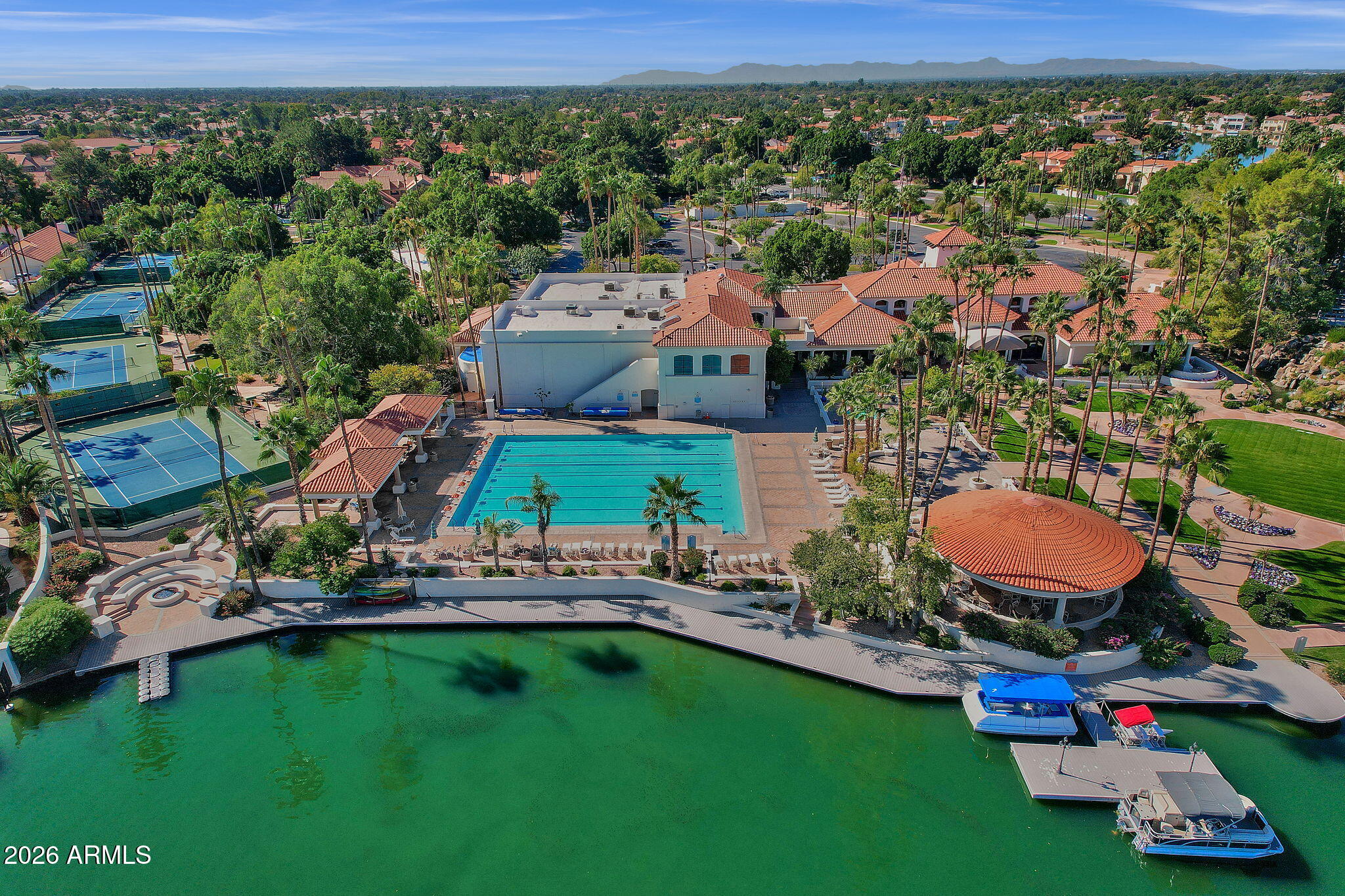 1542 E CATAMARAN Drive