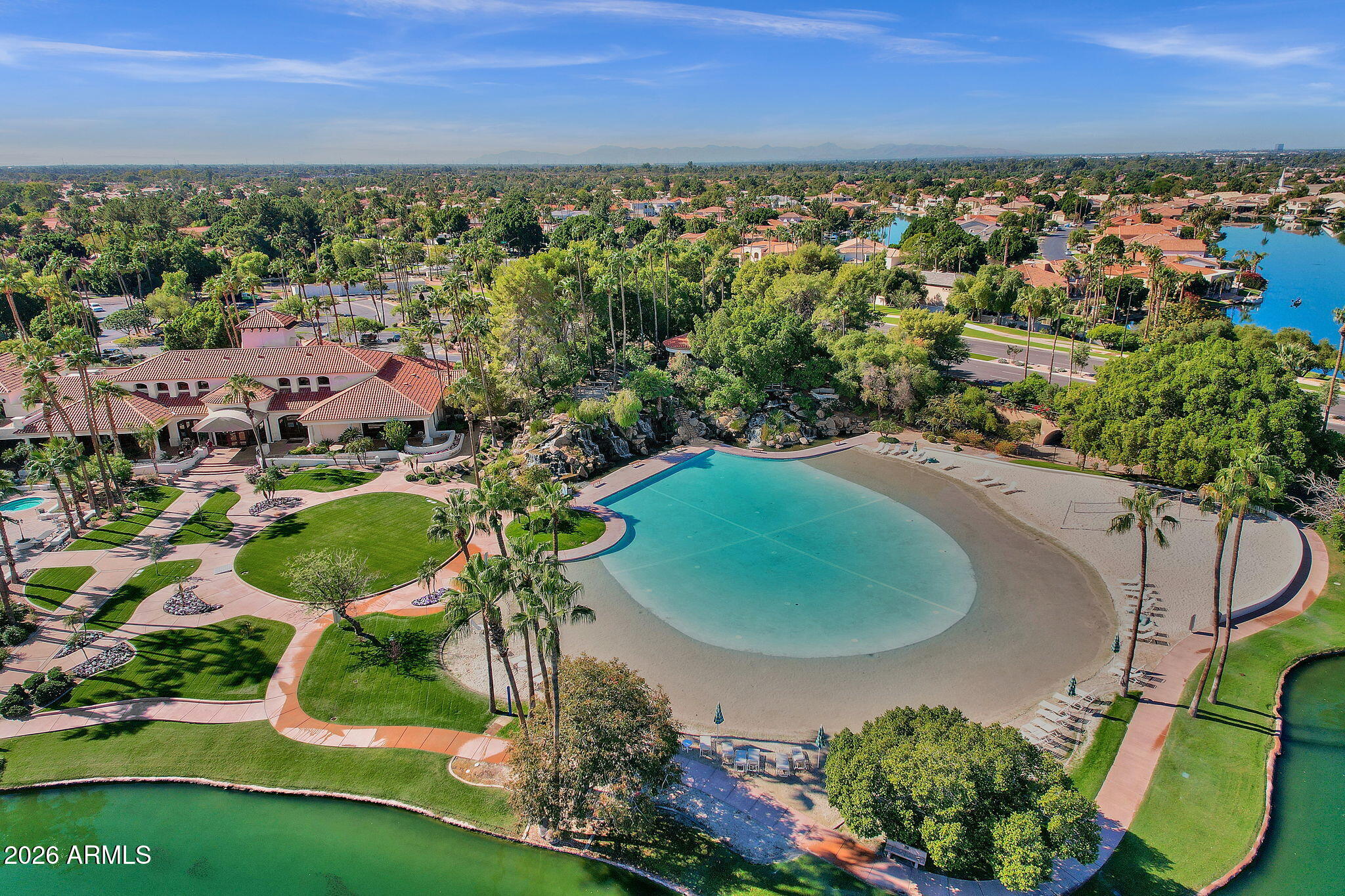 1542 E CATAMARAN Drive