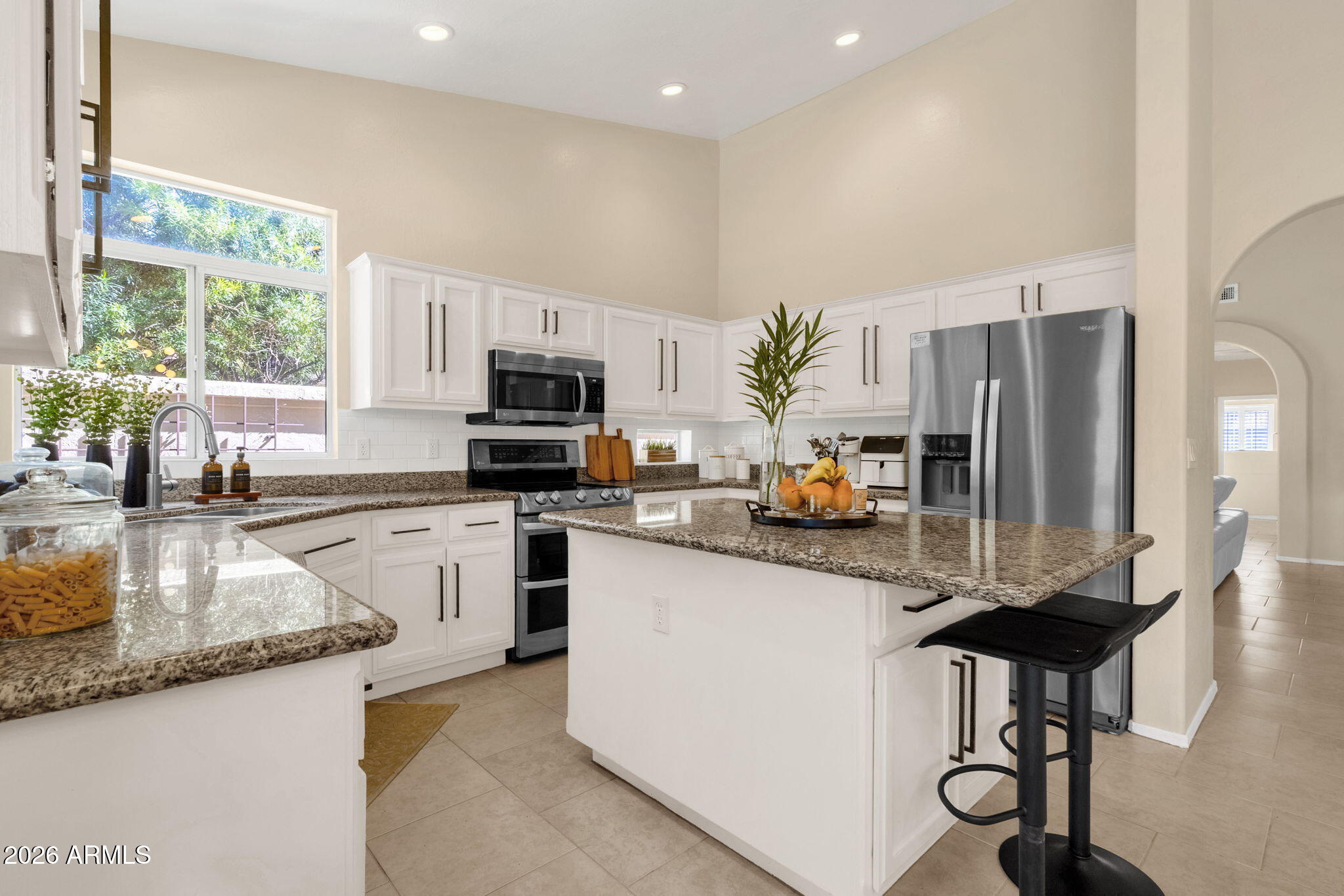 1542 E CATAMARAN Drive