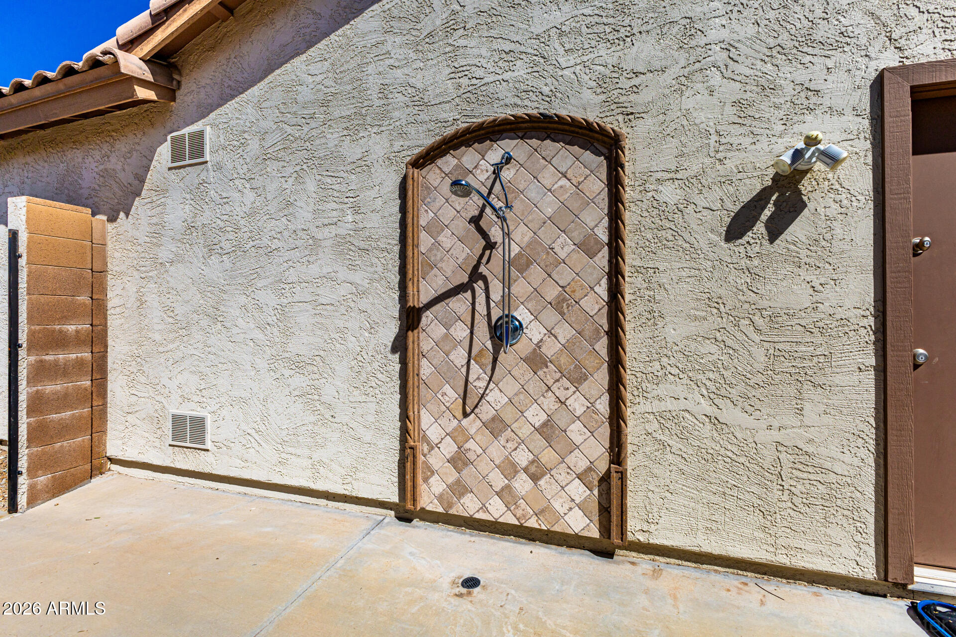 417 W DESERT BROOM Drive