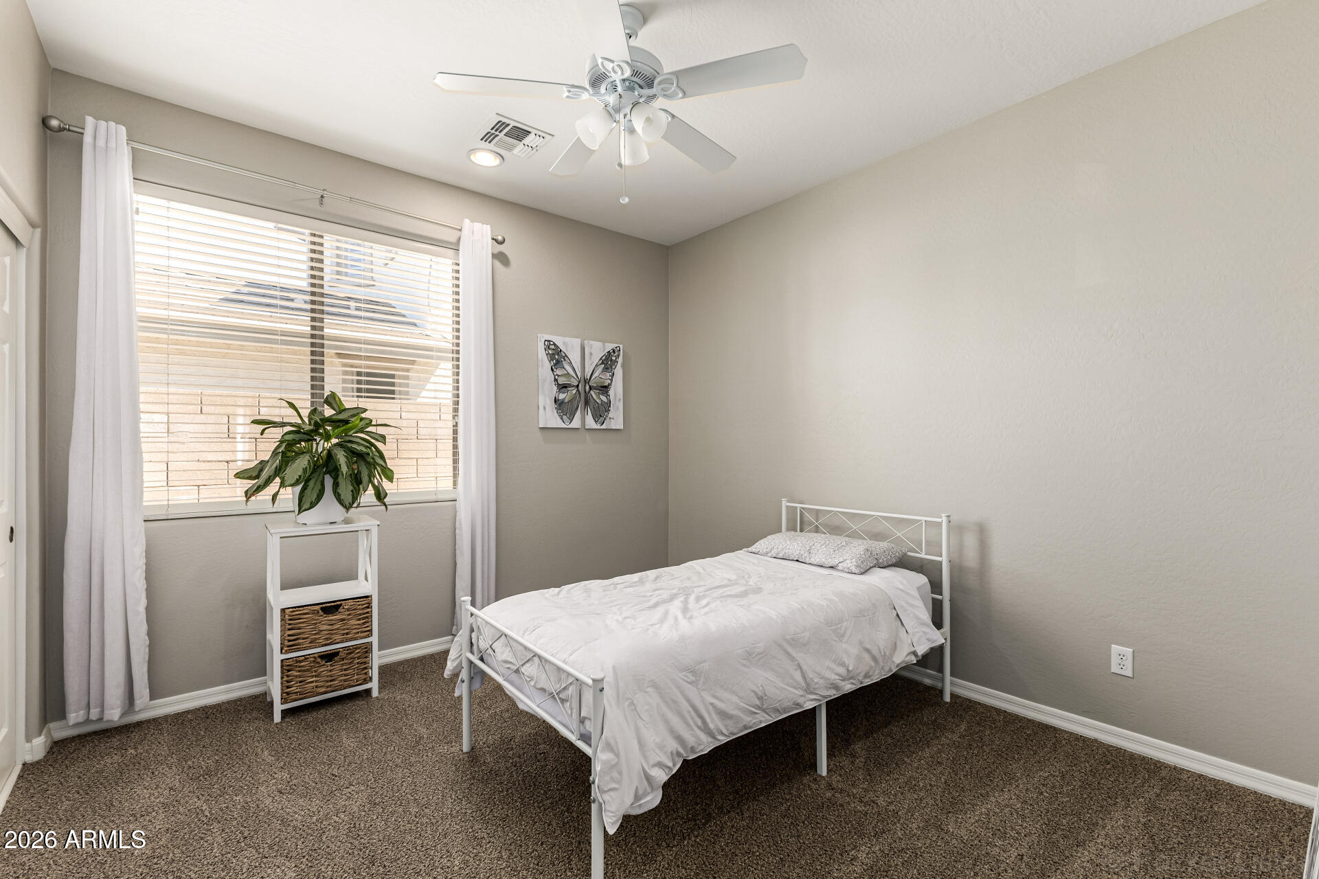 417 W DESERT BROOM Drive