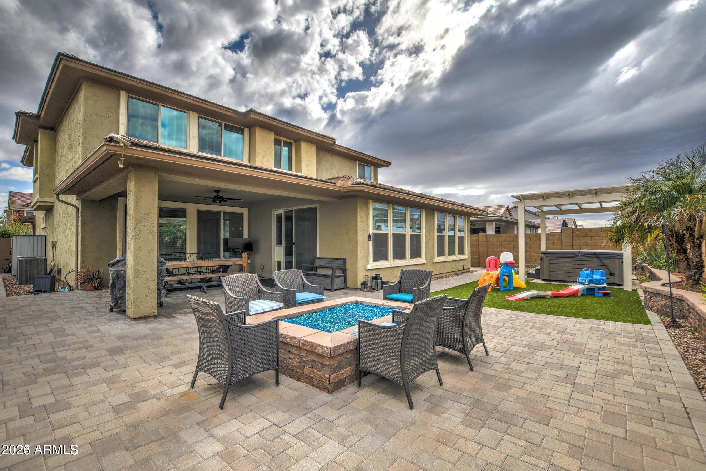 7260 E PORTOBELLO Avenue