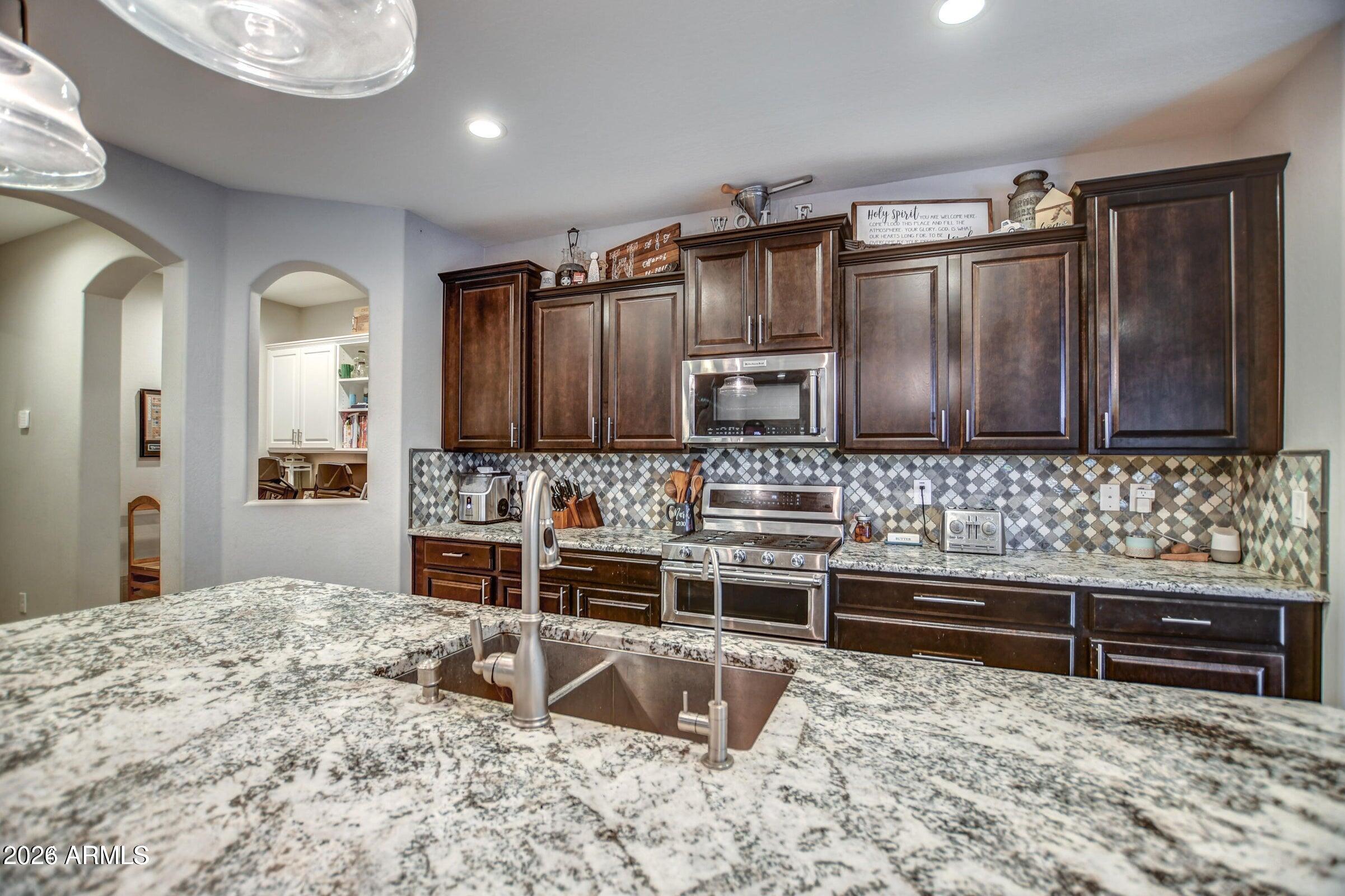 7260 E PORTOBELLO Avenue