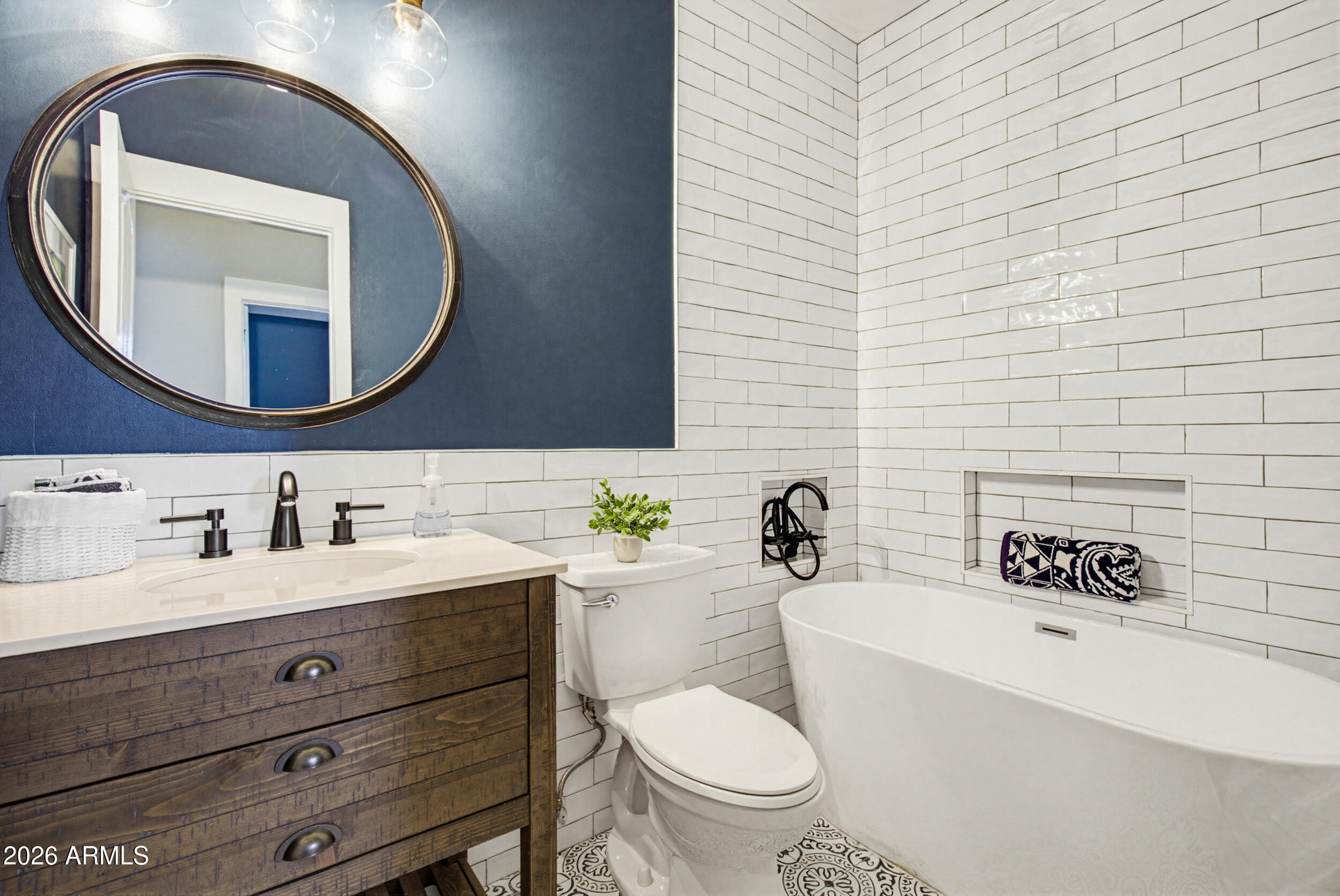 2630 E Silverwood Drive