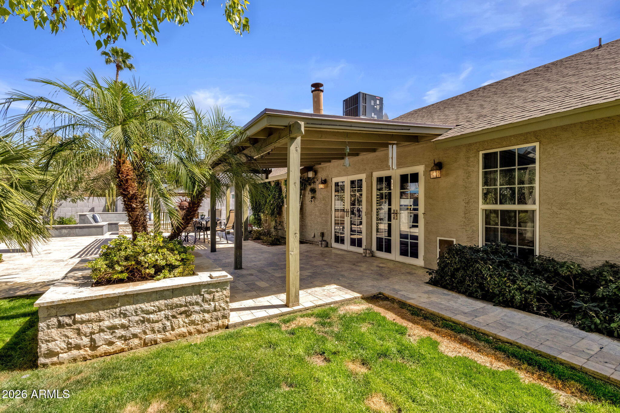 3618 W DEL RIO Street