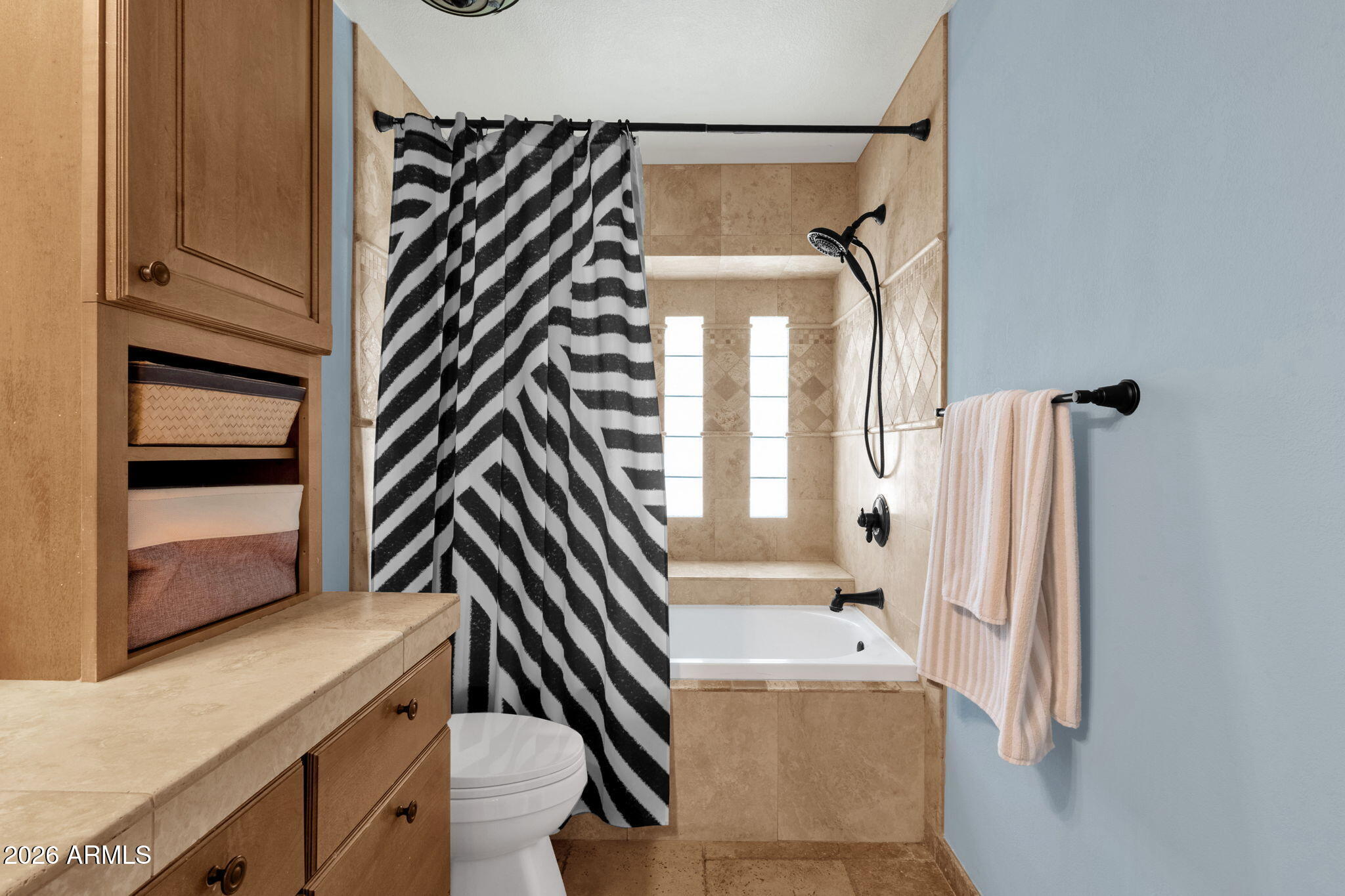 3618 W DEL RIO Street