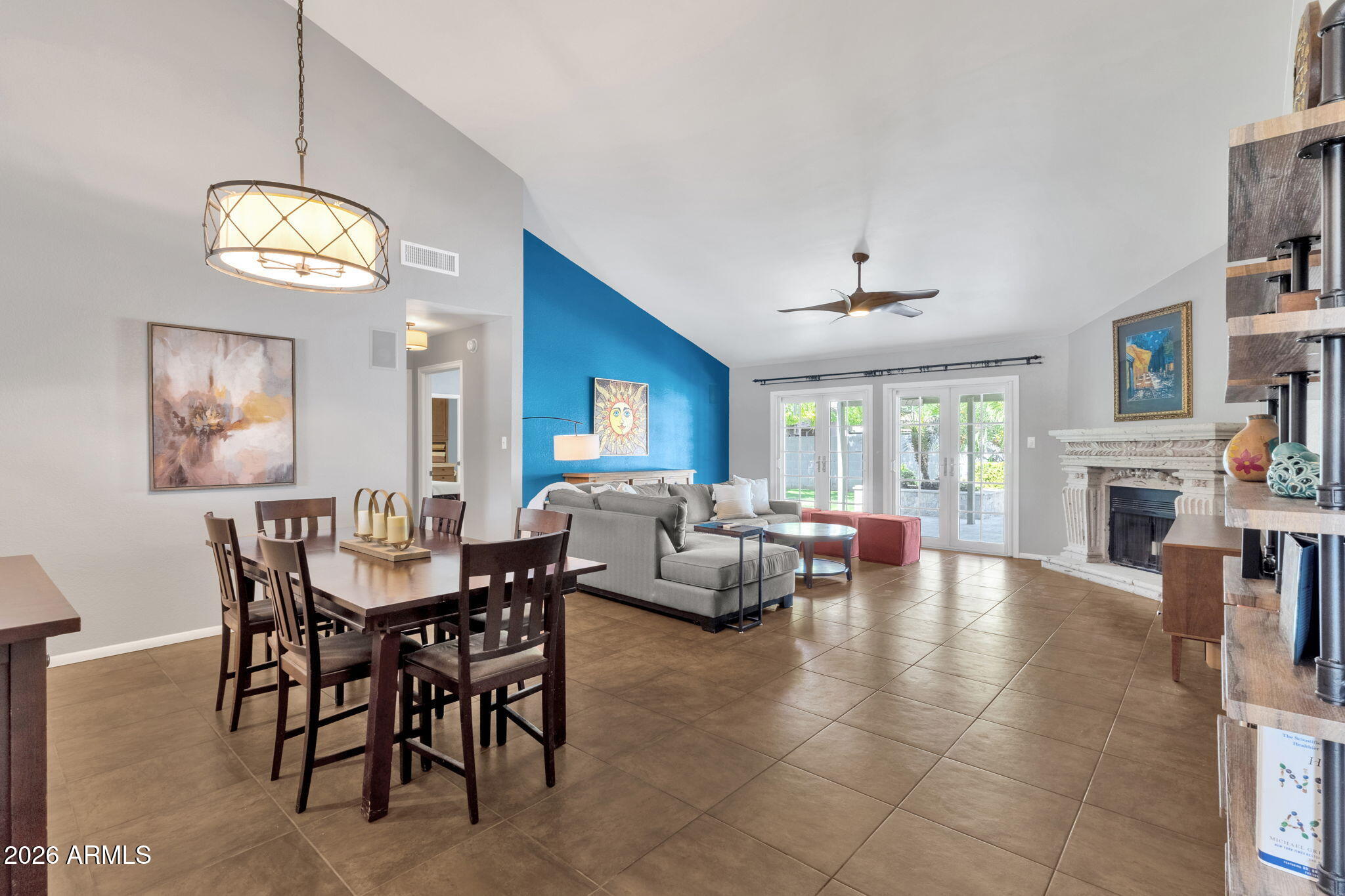 3618 W DEL RIO Street