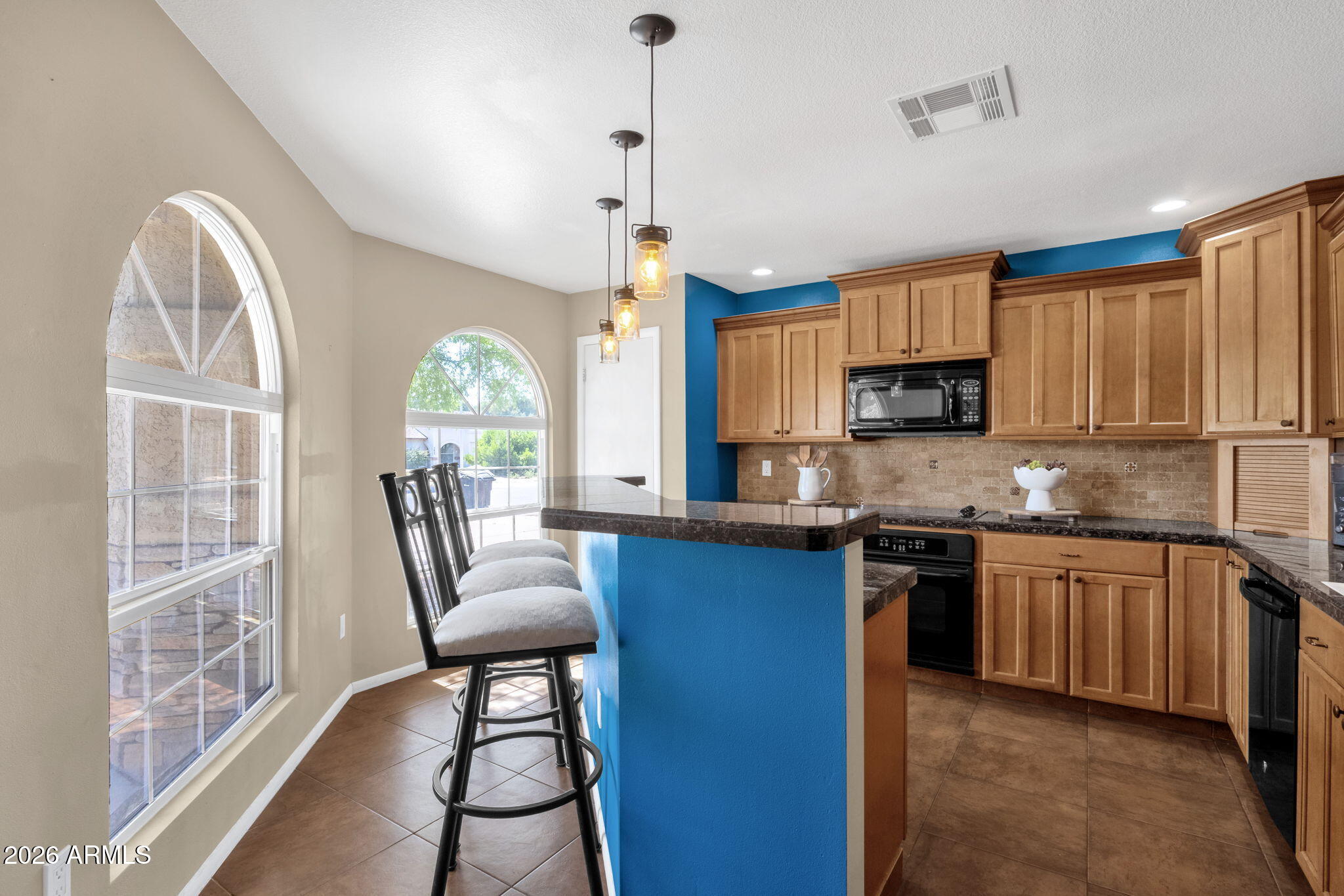 3618 W DEL RIO Street