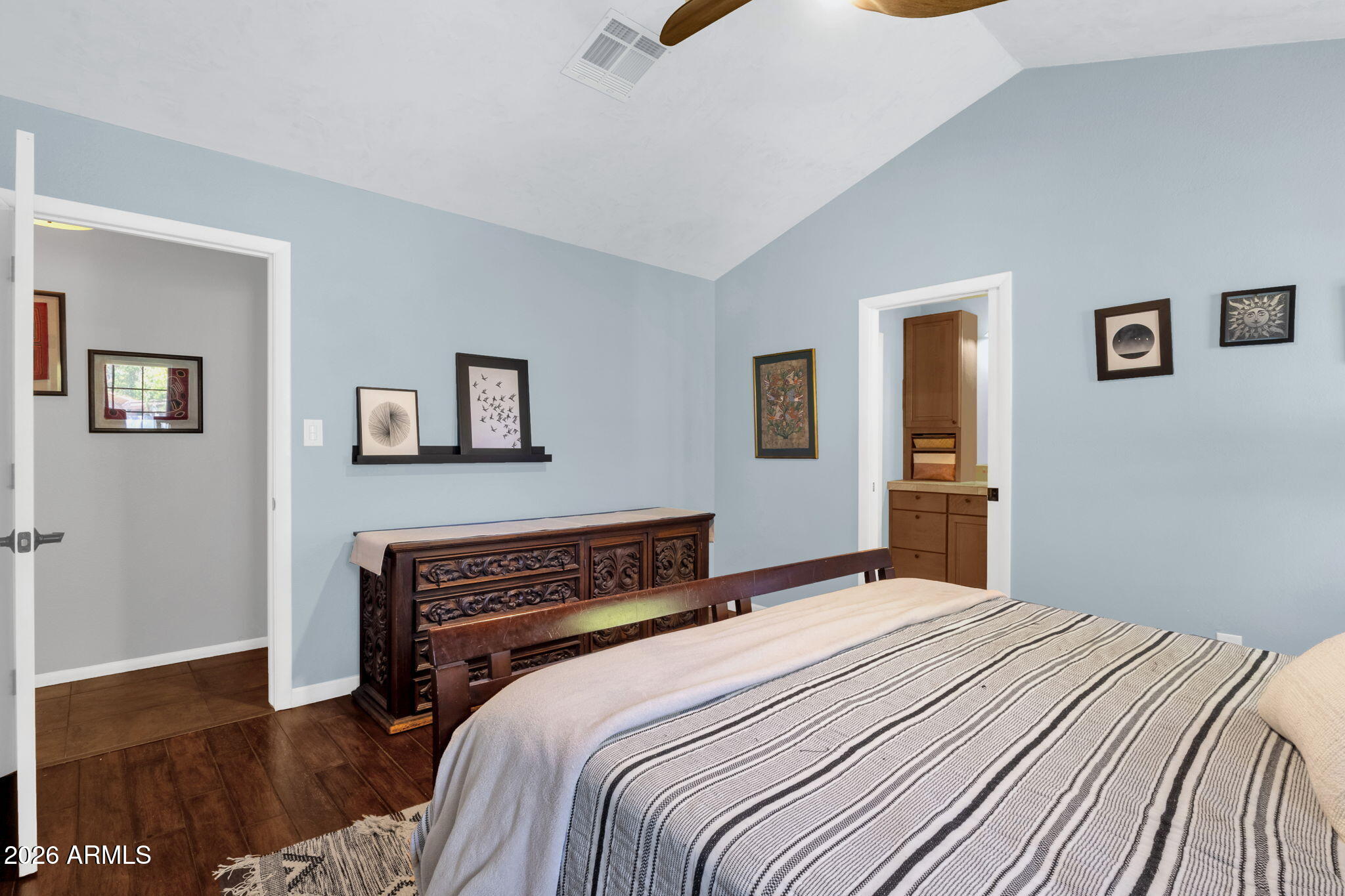 3618 W DEL RIO Street