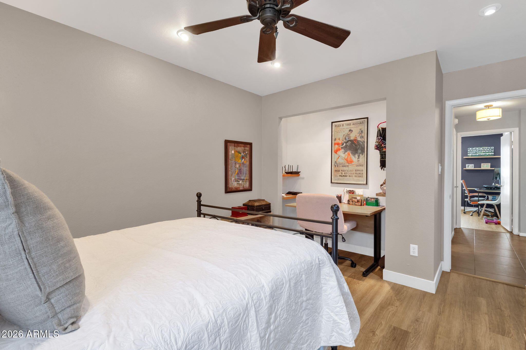 3618 W DEL RIO Street