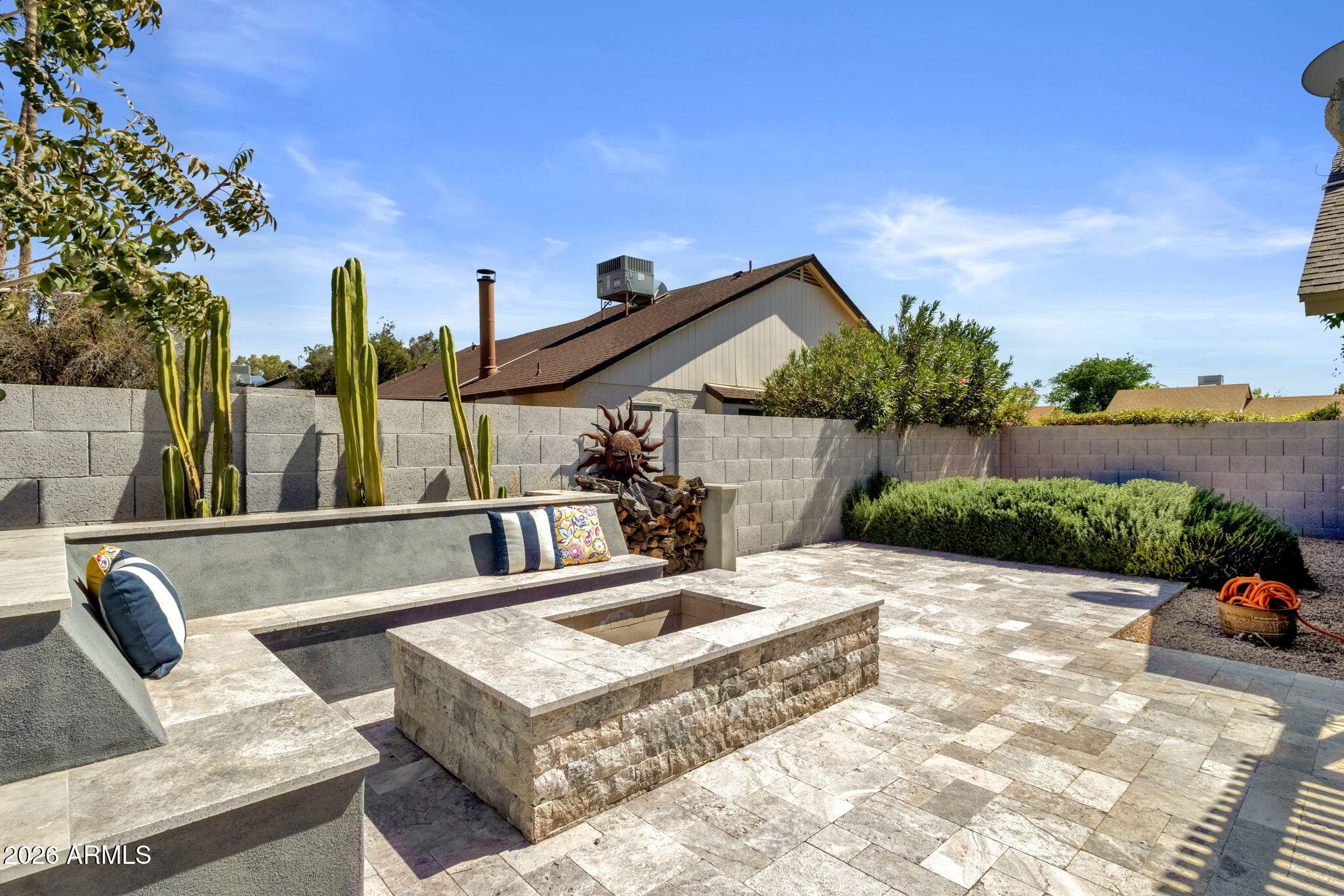 3618 W DEL RIO Street