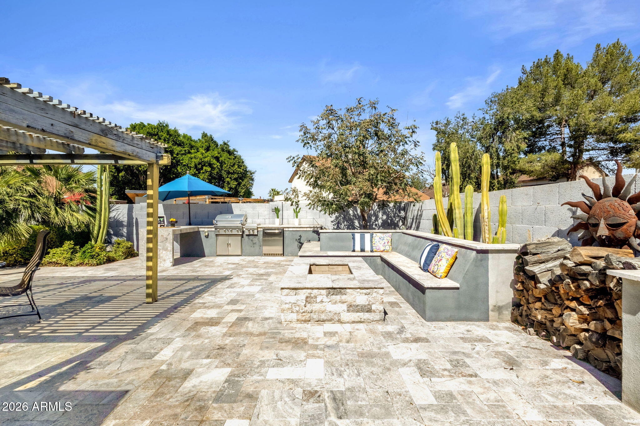 3618 W DEL RIO Street