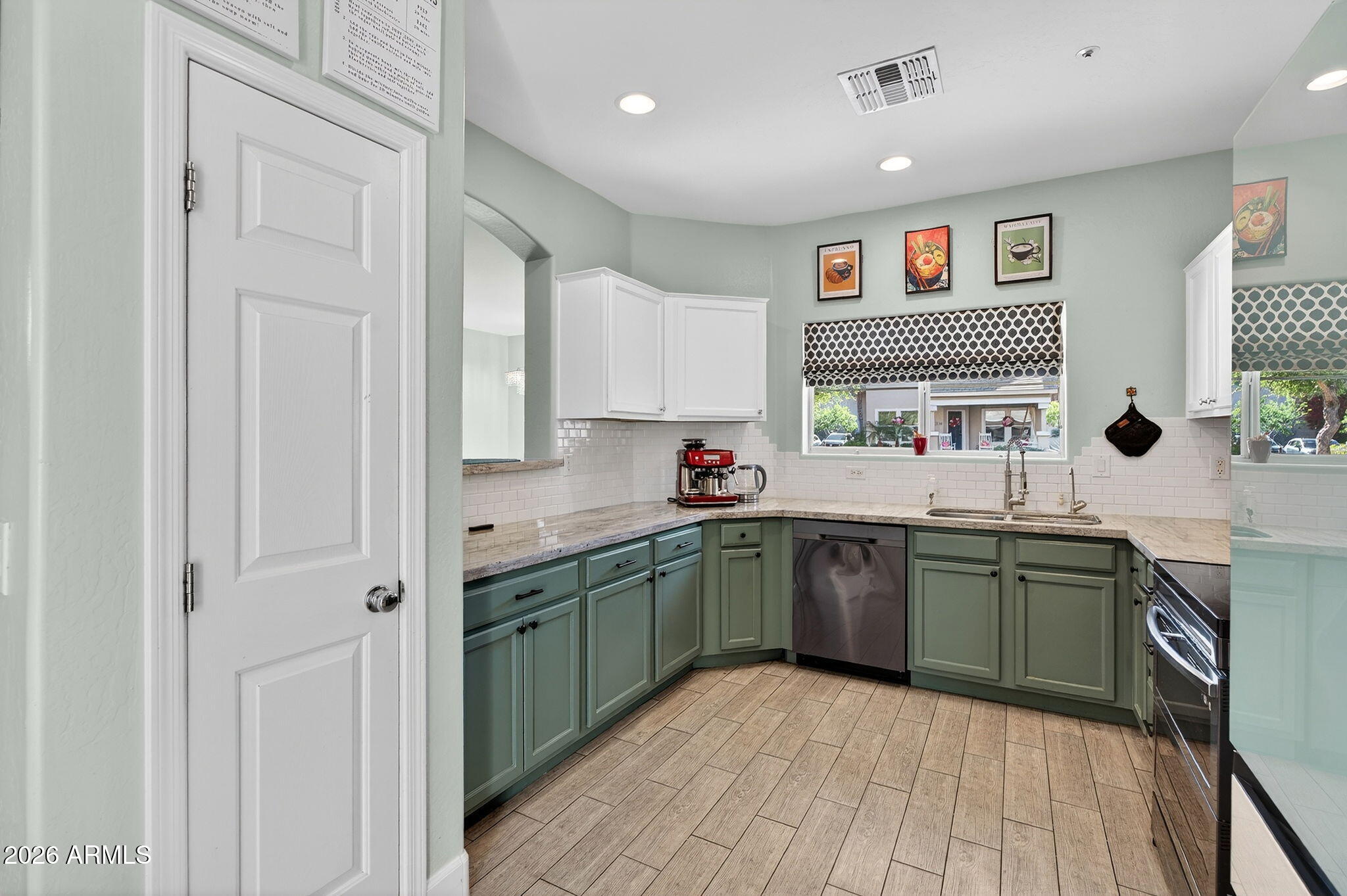 1317 S BANNING Street