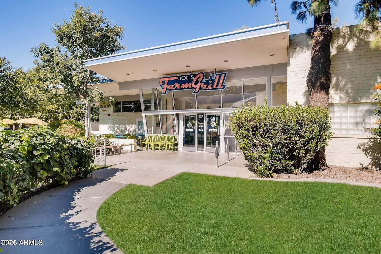 1317 S BANNING Street