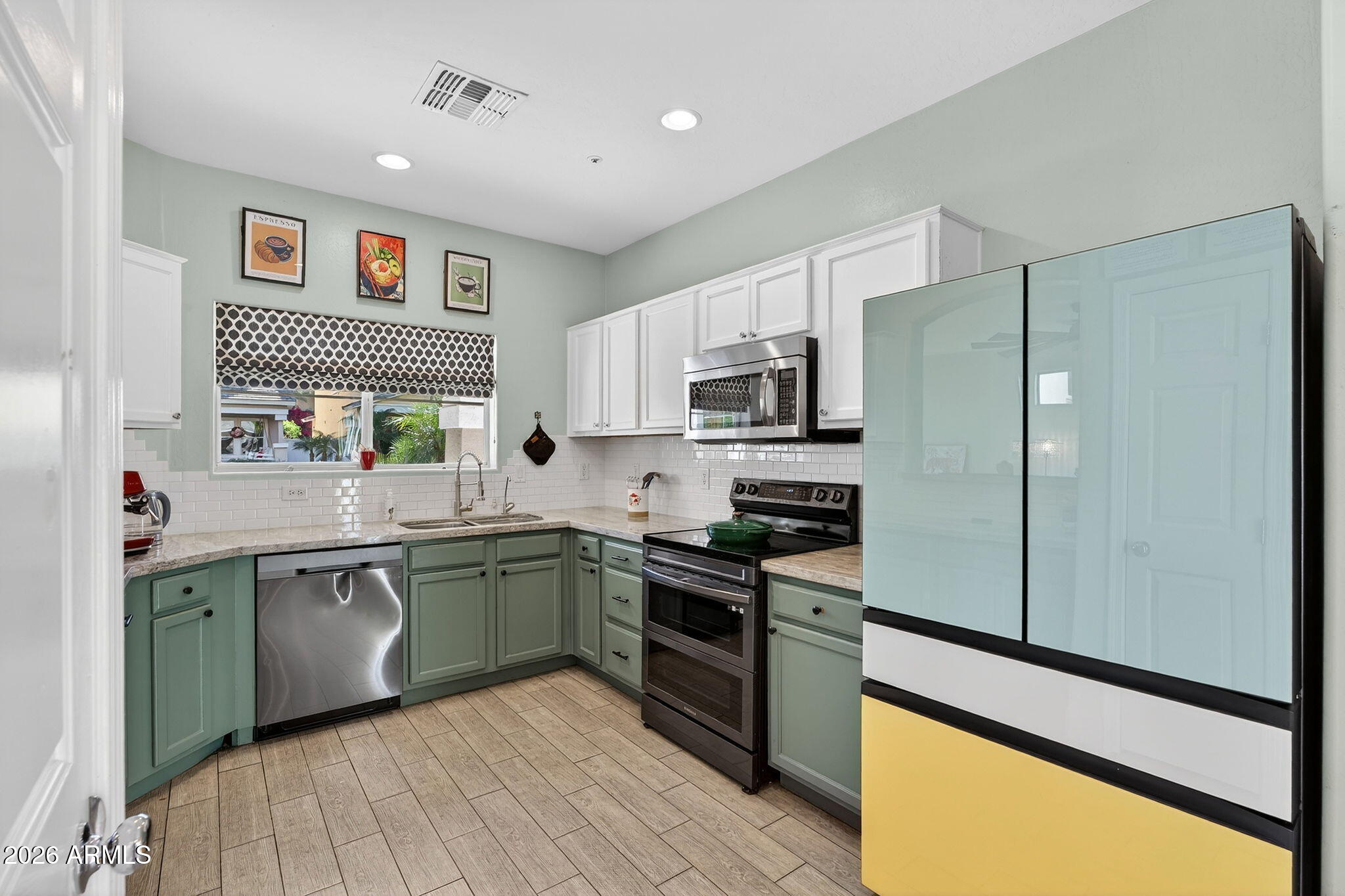 1317 S BANNING Street