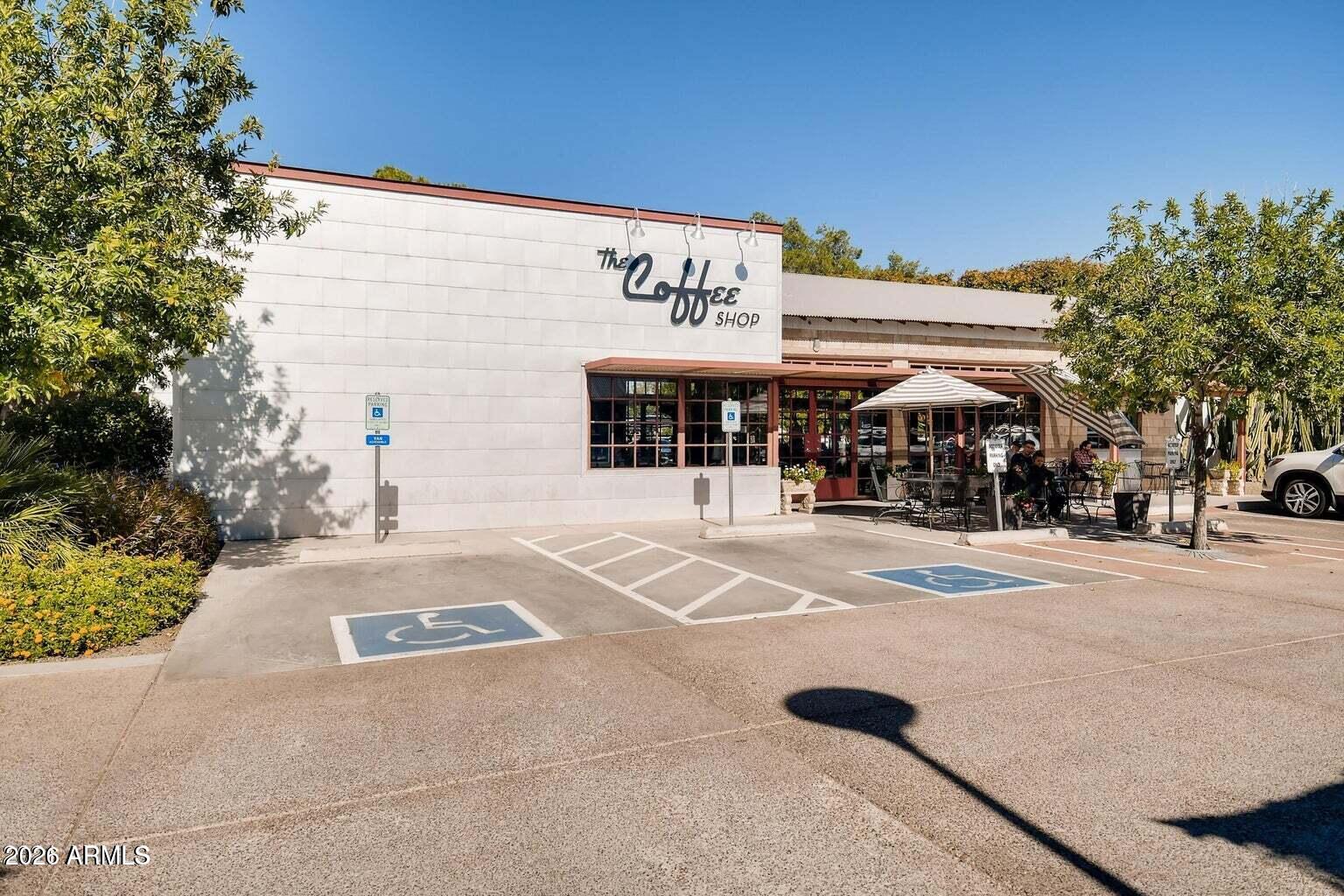 1317 S BANNING Street