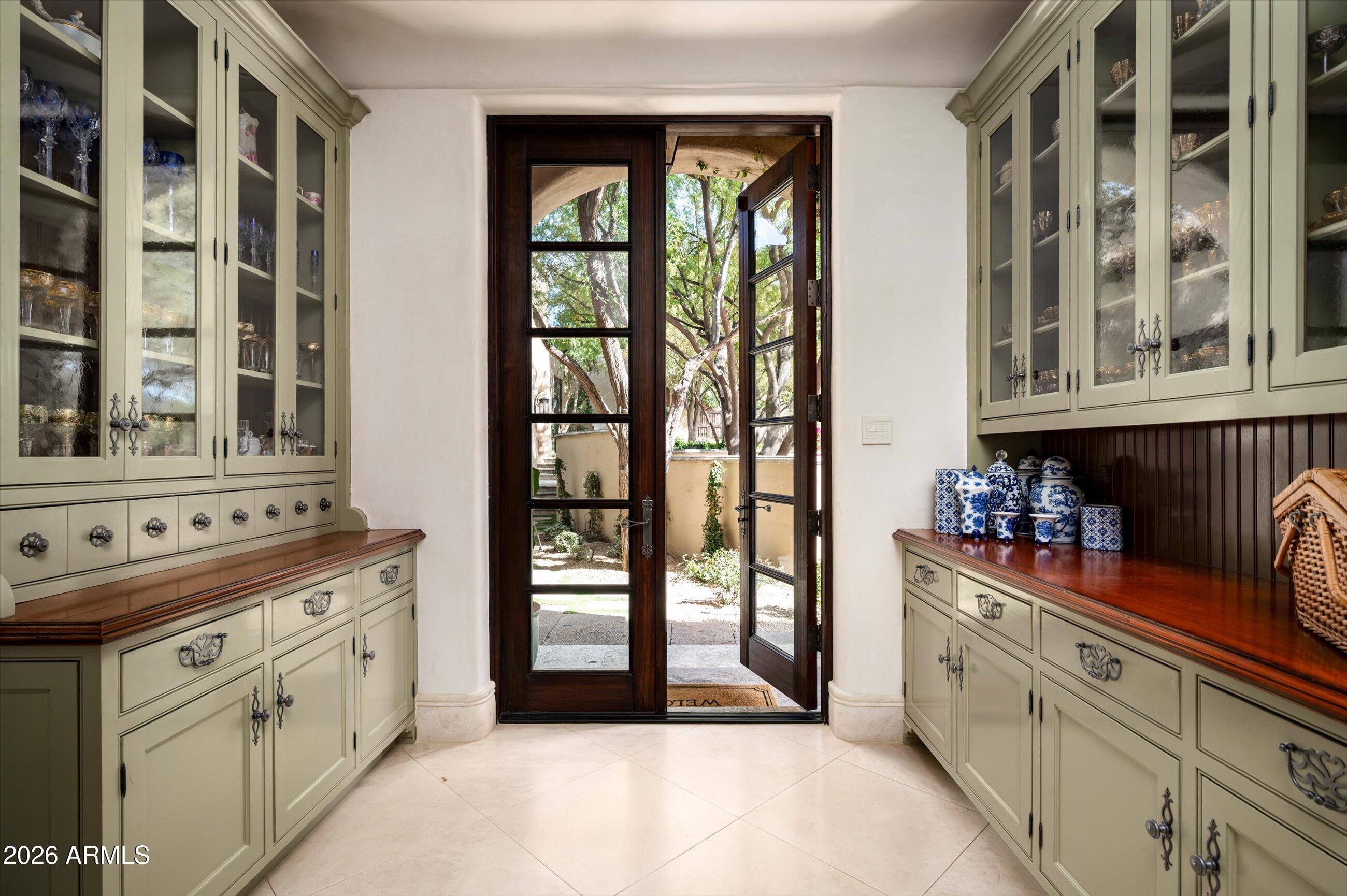 10040 E HAPPY VALLEY Road 8
