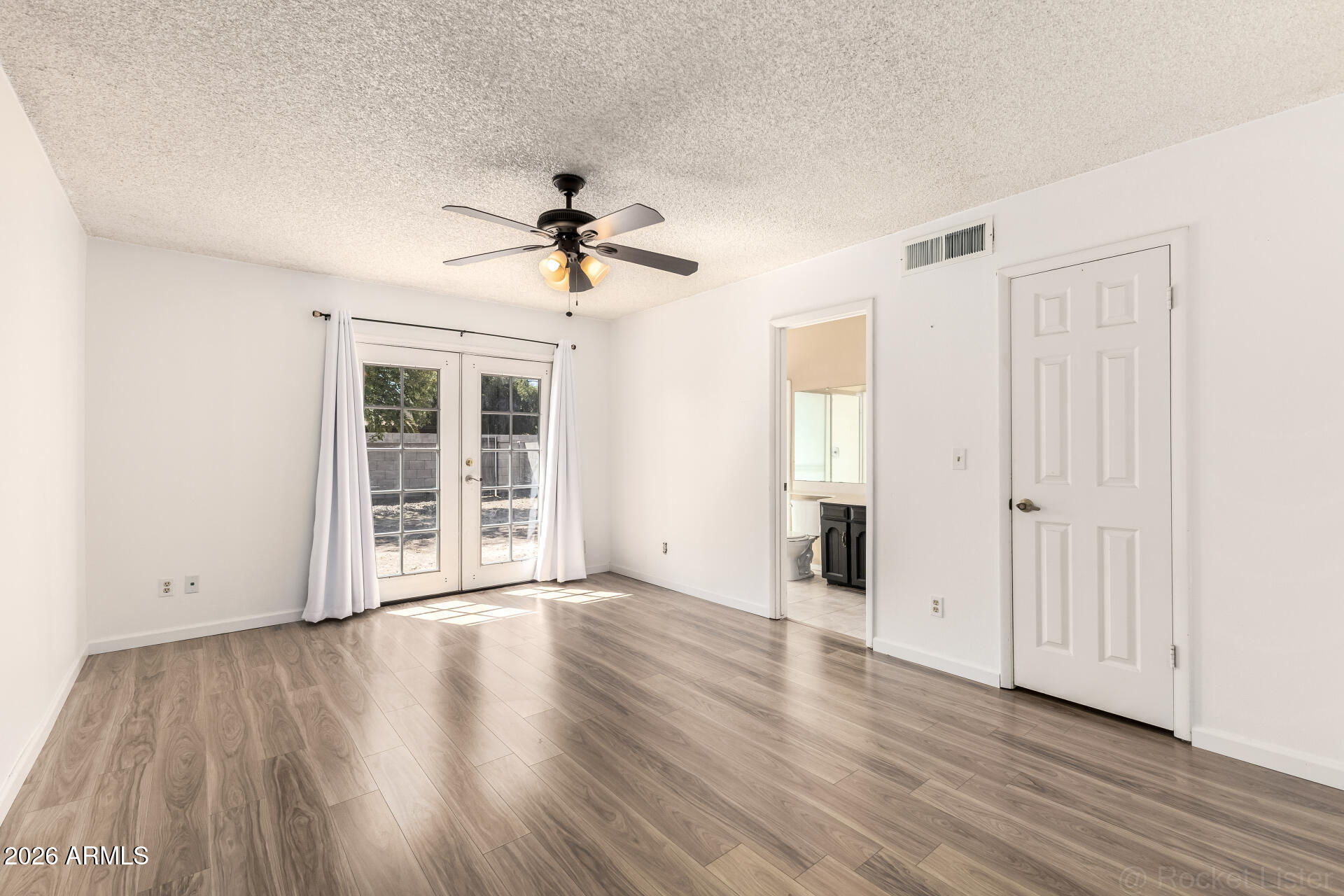 1209 W MARLBORO Drive