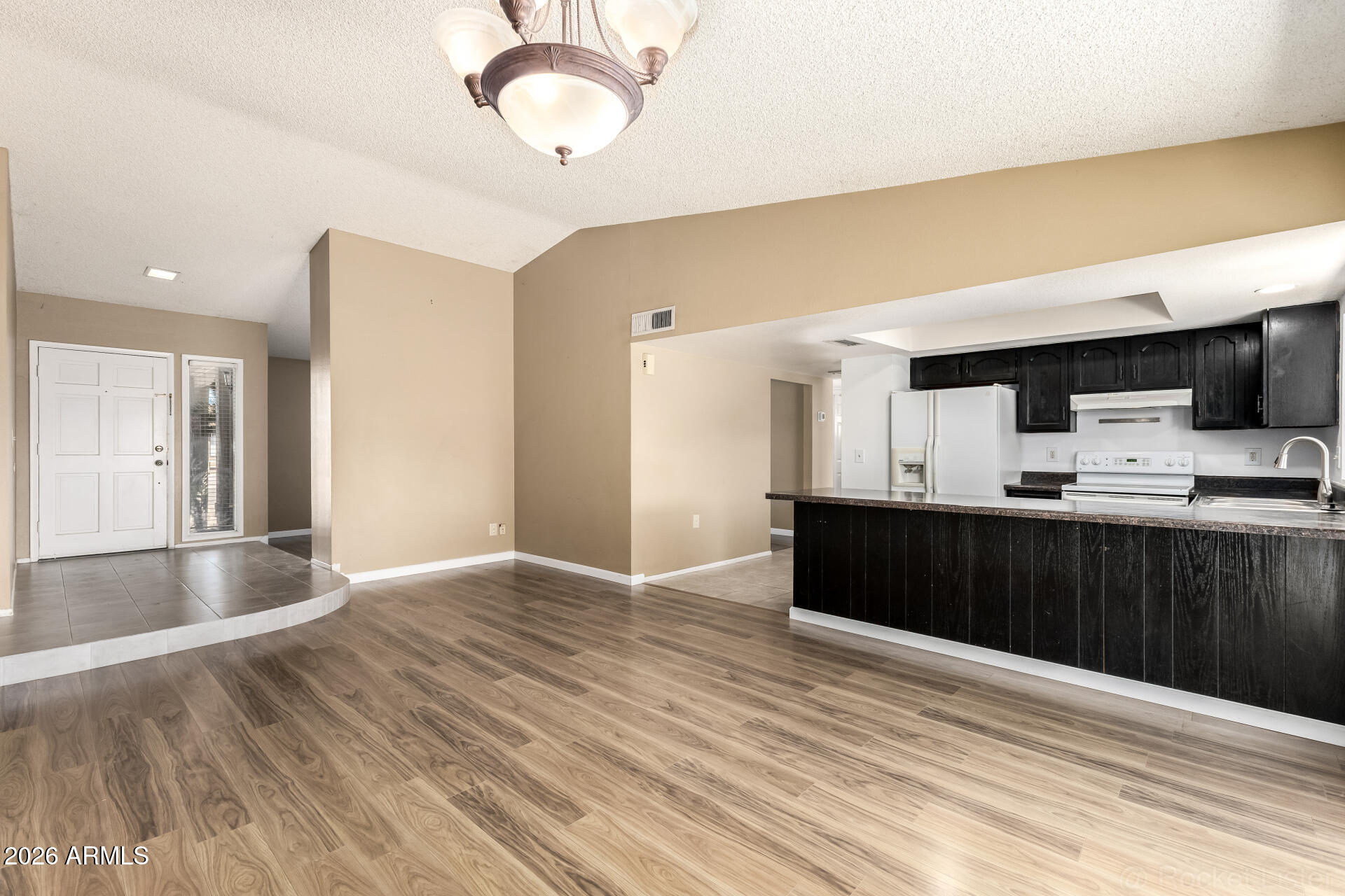 1209 W MARLBORO Drive