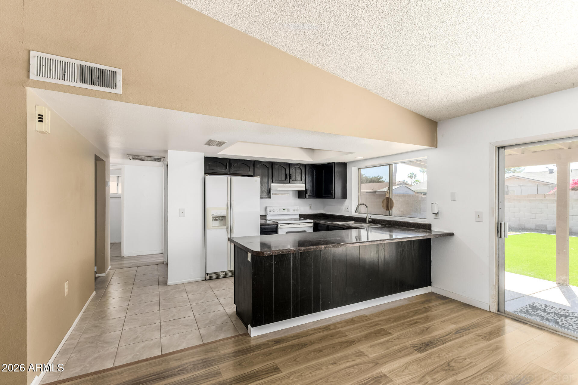 1209 W MARLBORO Drive