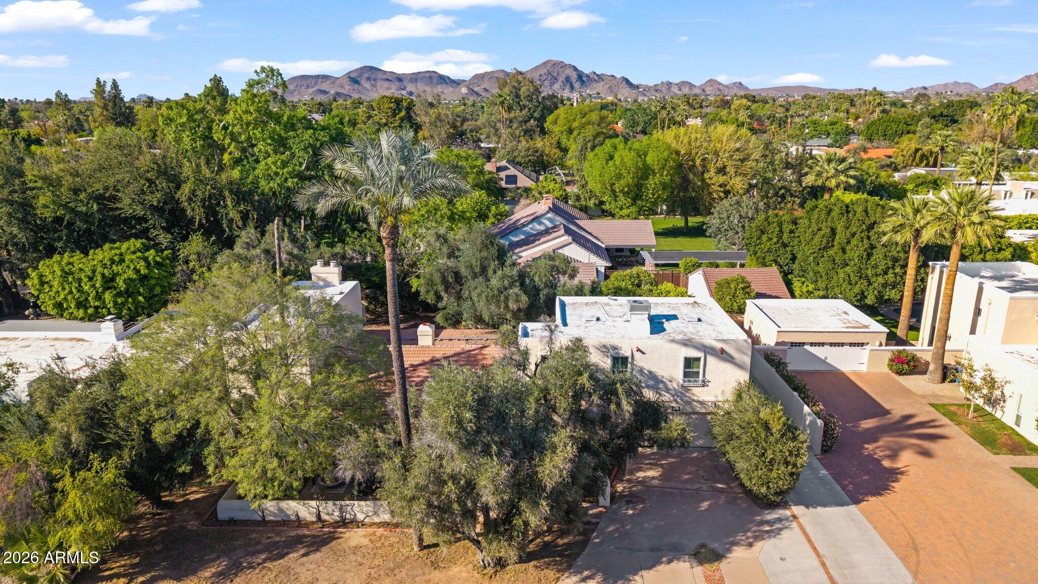 14 E ORANGEWOOD Avenue