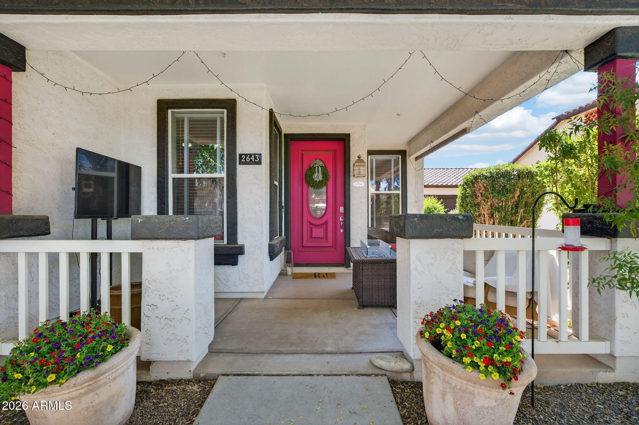 2643 E VALENCIA Street