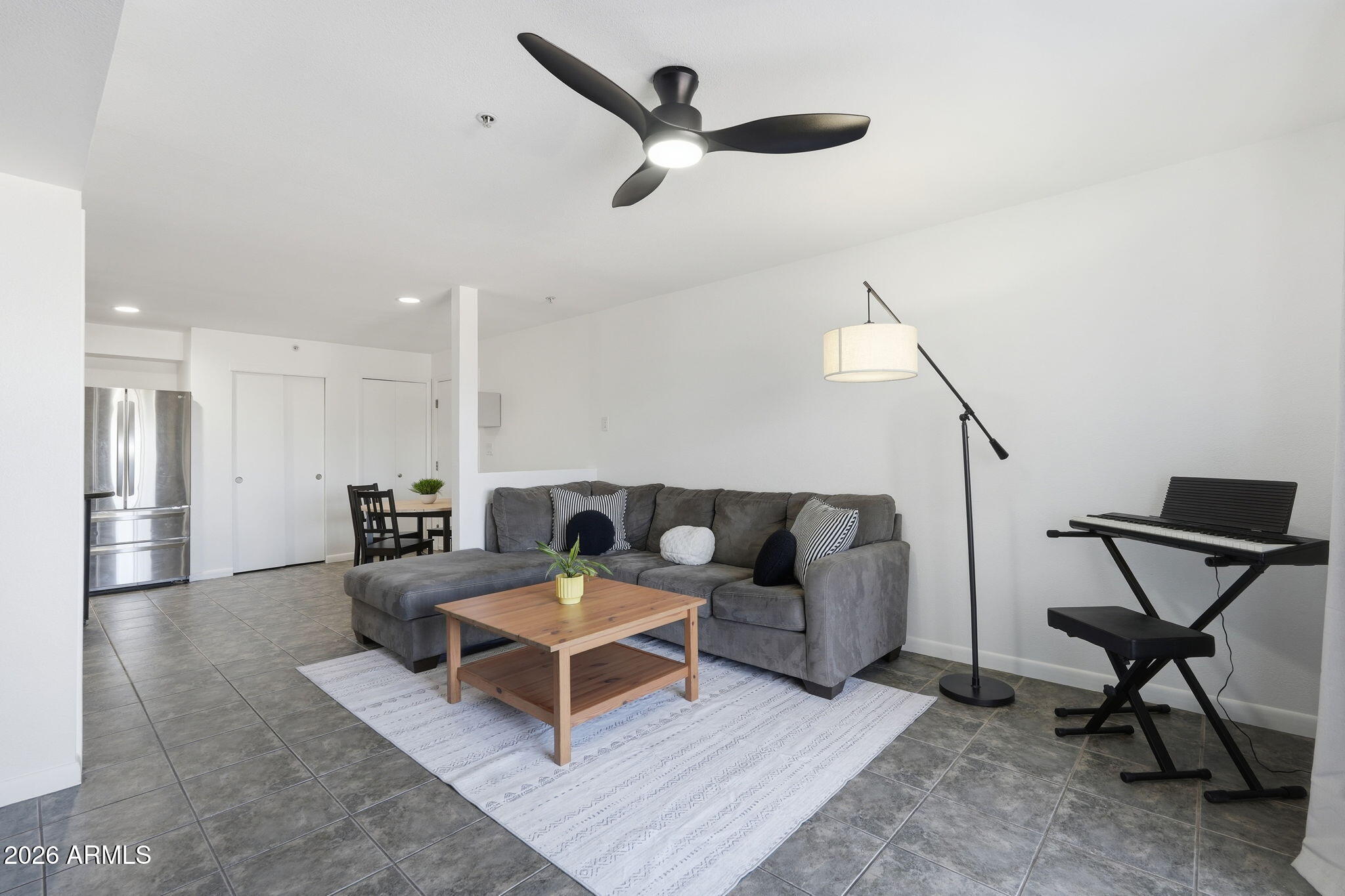 1005 E 8TH Street 2003