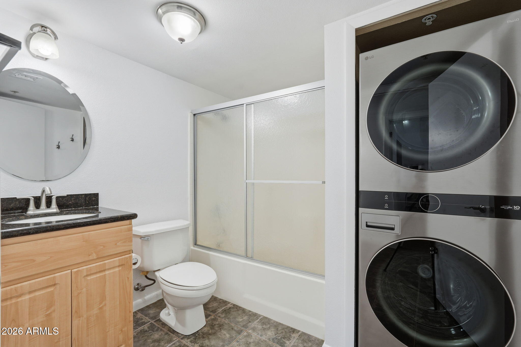 1005 E 8TH Street 2003