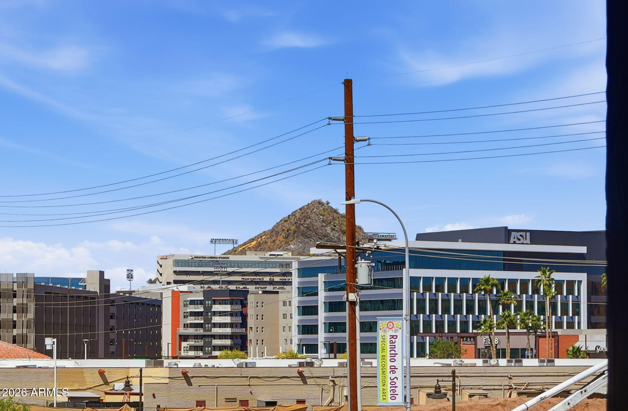 1005 E 8TH Street 2003