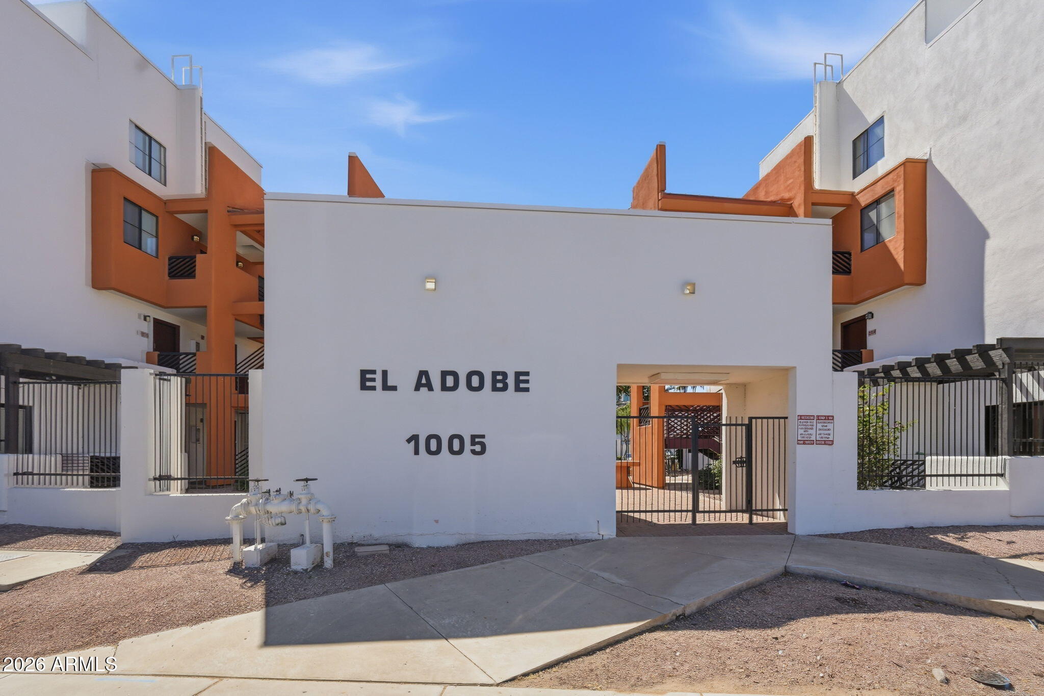 1005 E 8TH Street 2003